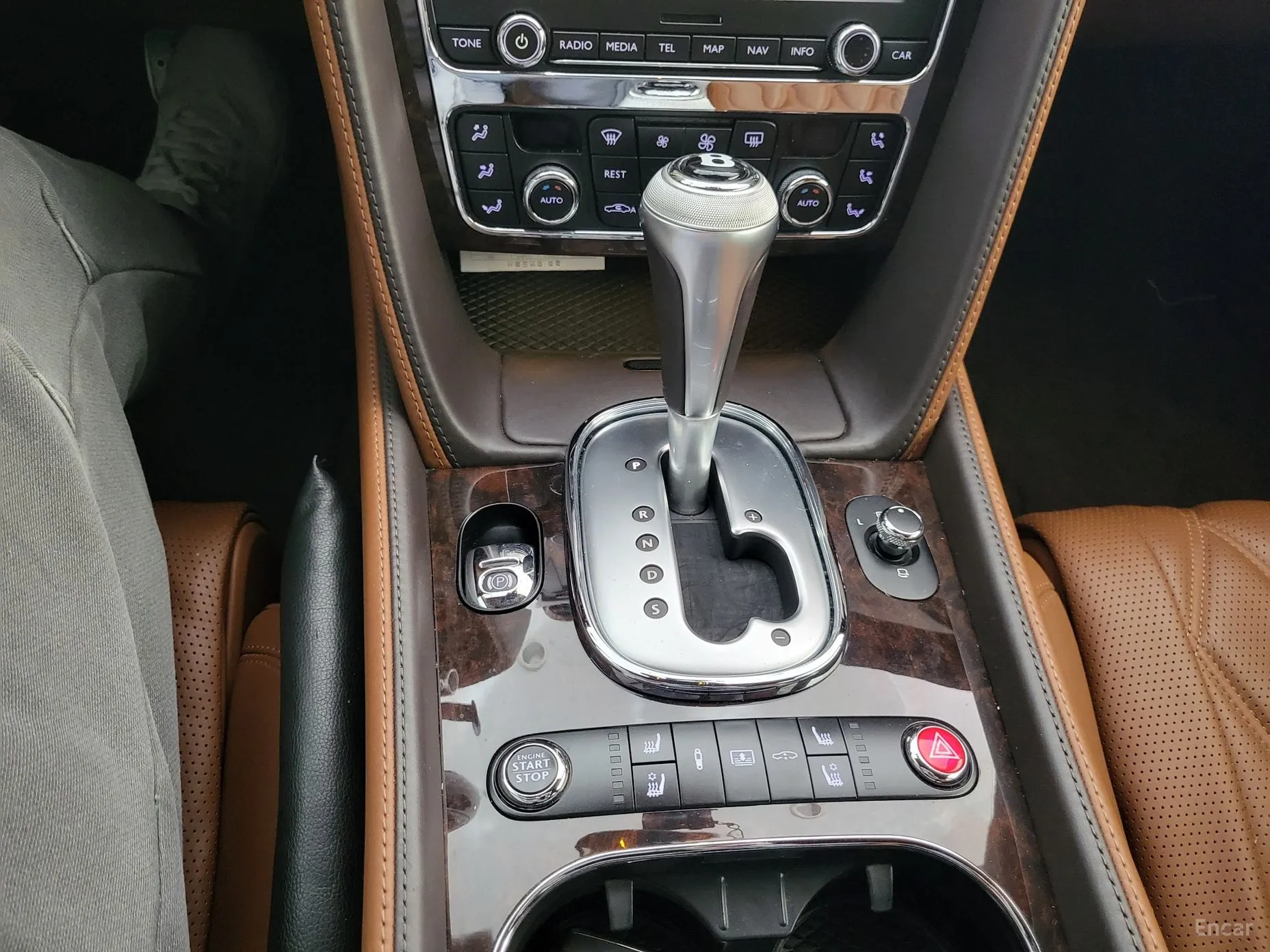 Bentley Flying Spur 2nd Generation превью 16