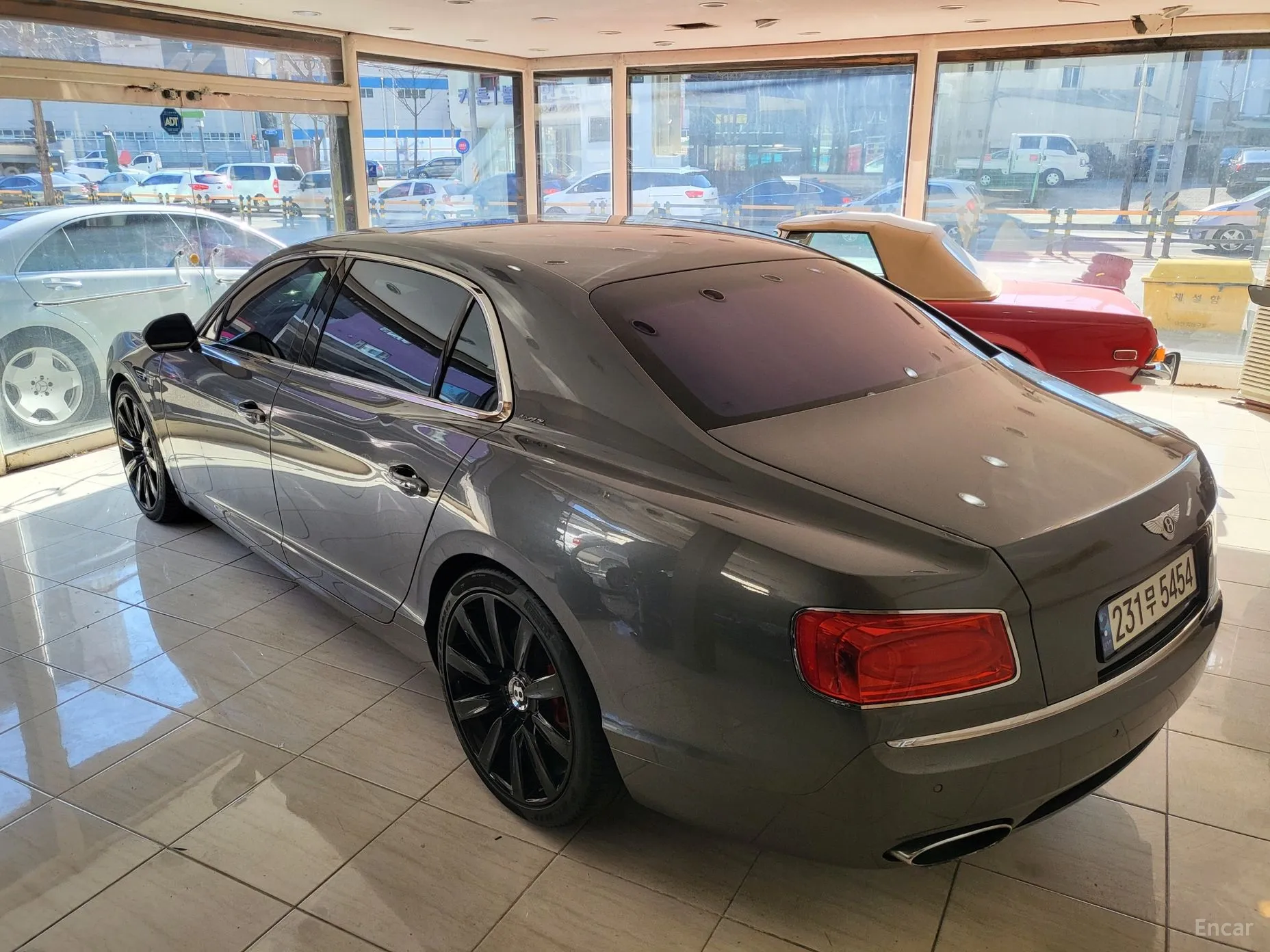 Bentley Flying Spur 2nd Generation превью 3