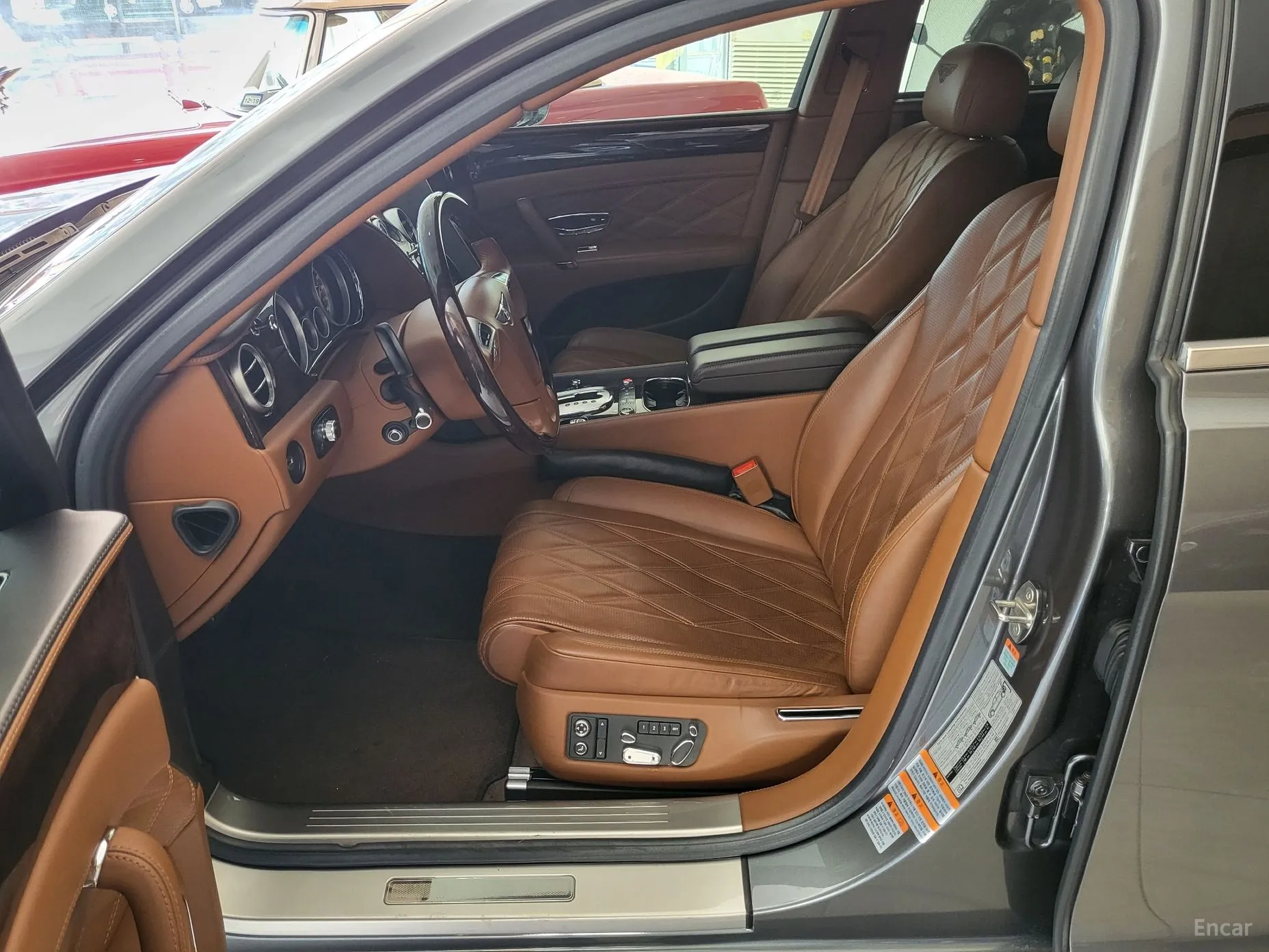 Bentley Flying Spur 2nd Generation превью 8