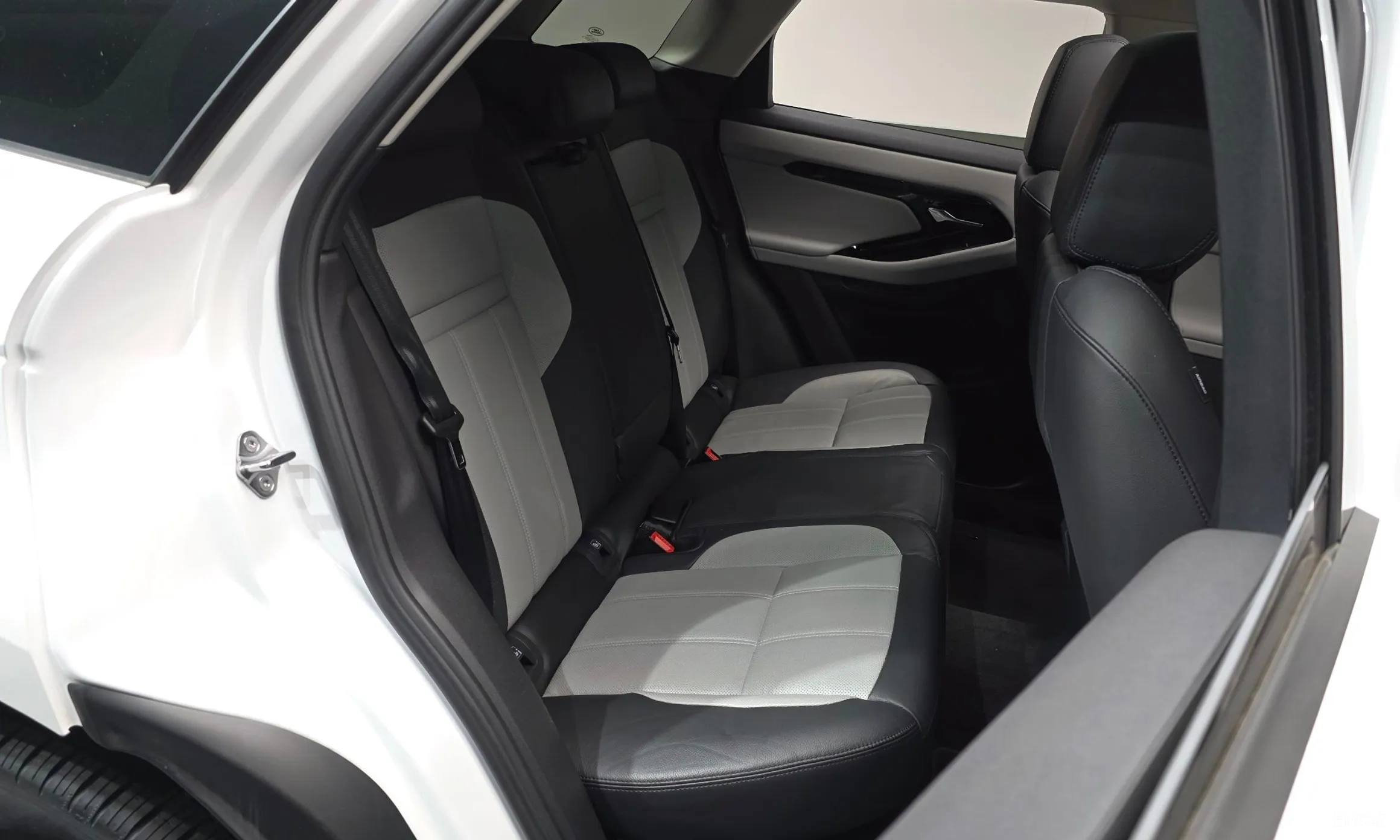 Land Rover Range Rover Evoque 2nd Generation превью 12