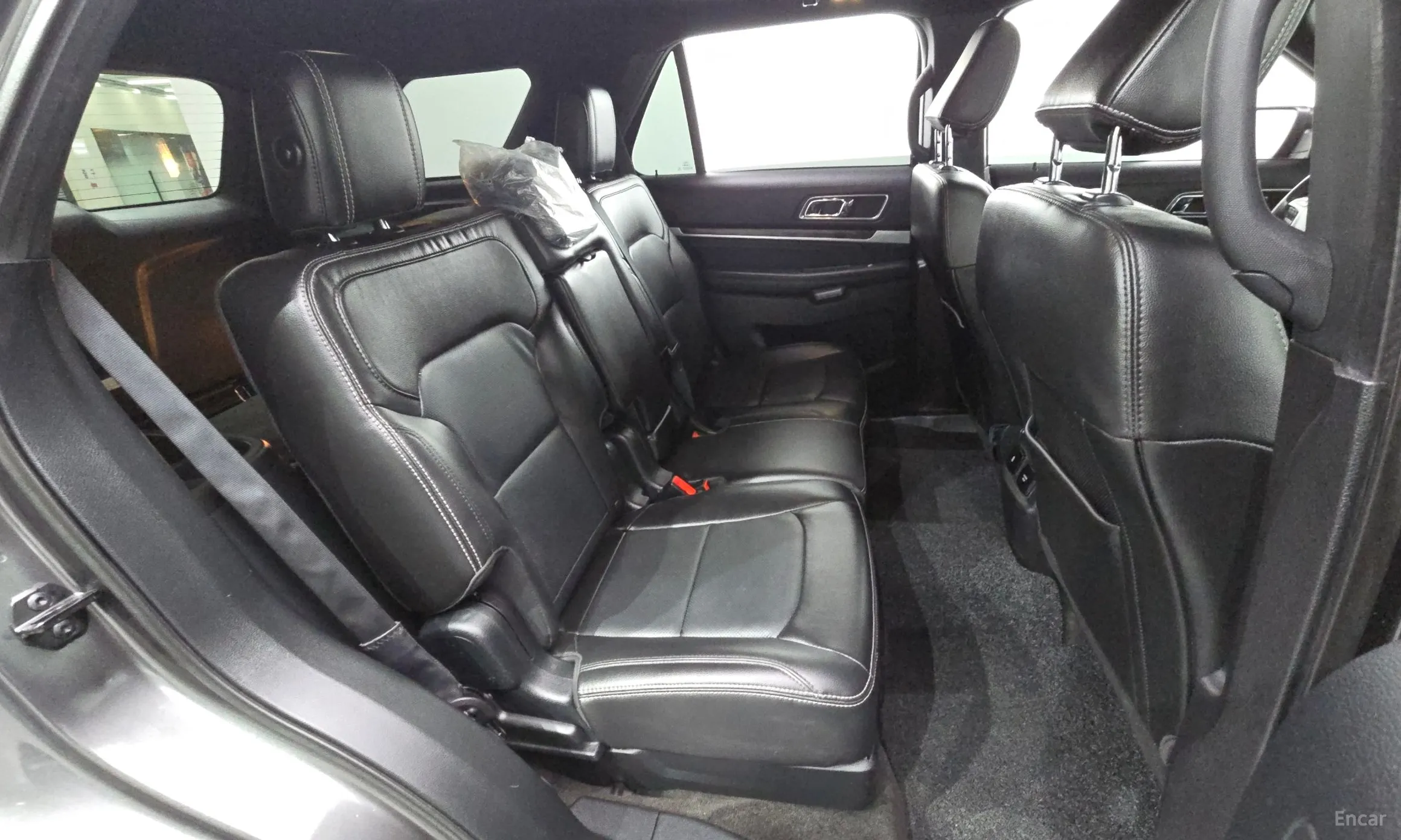 Ford Explorer превью 12