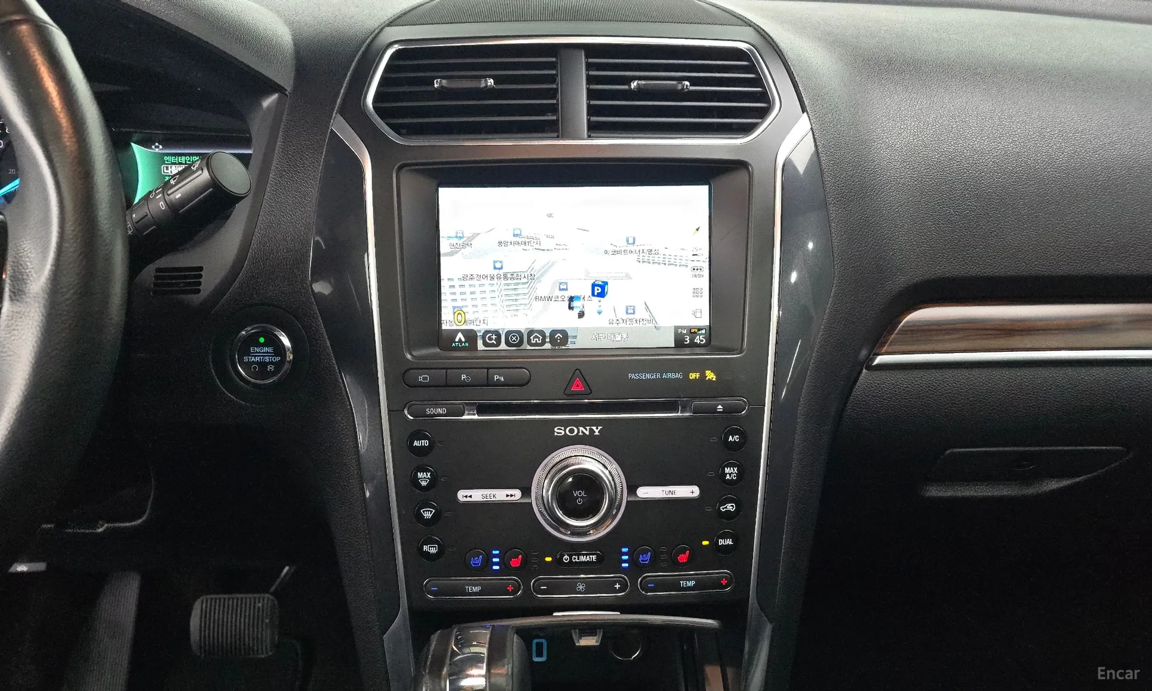 Ford Explorer превью 14