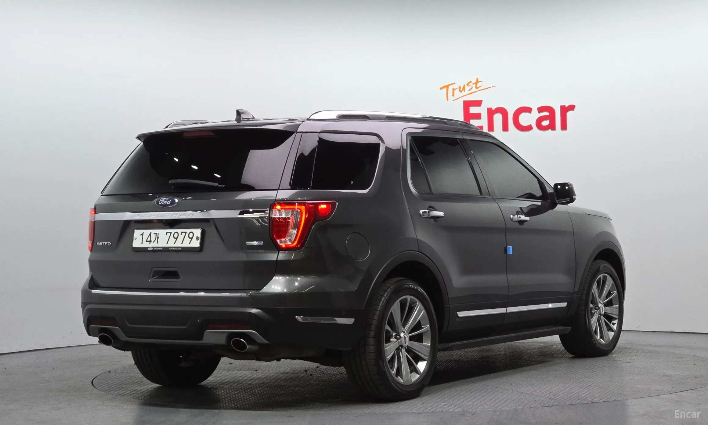 Ford Explorer превью 2