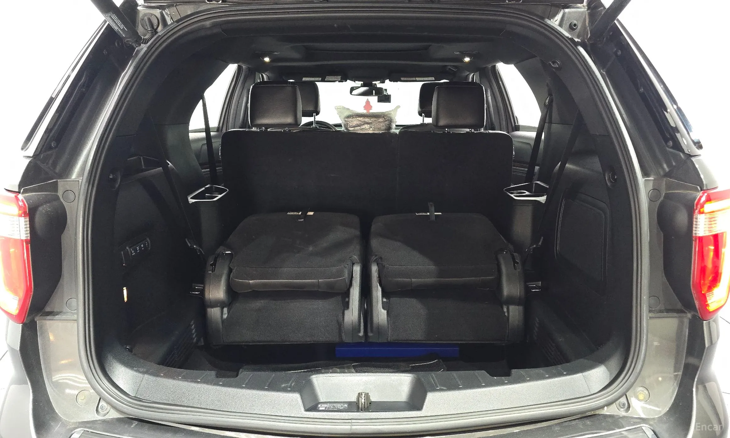 Ford Explorer превью 20