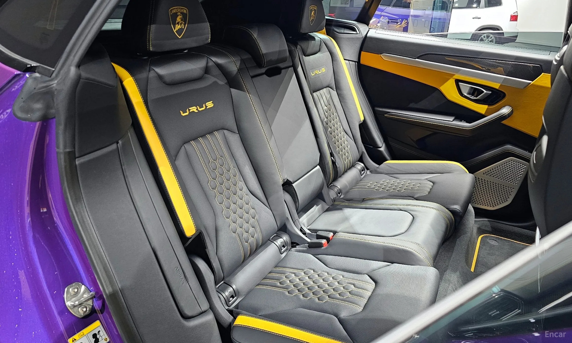 Lamborghini Urus превью 12
