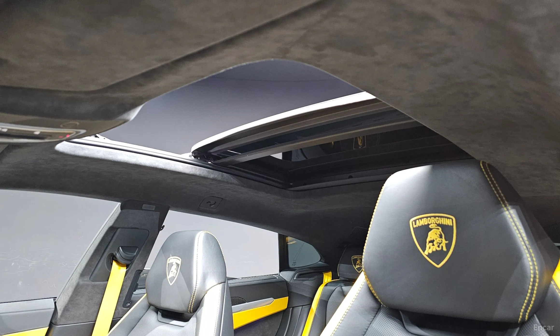 Lamborghini Urus превью 19