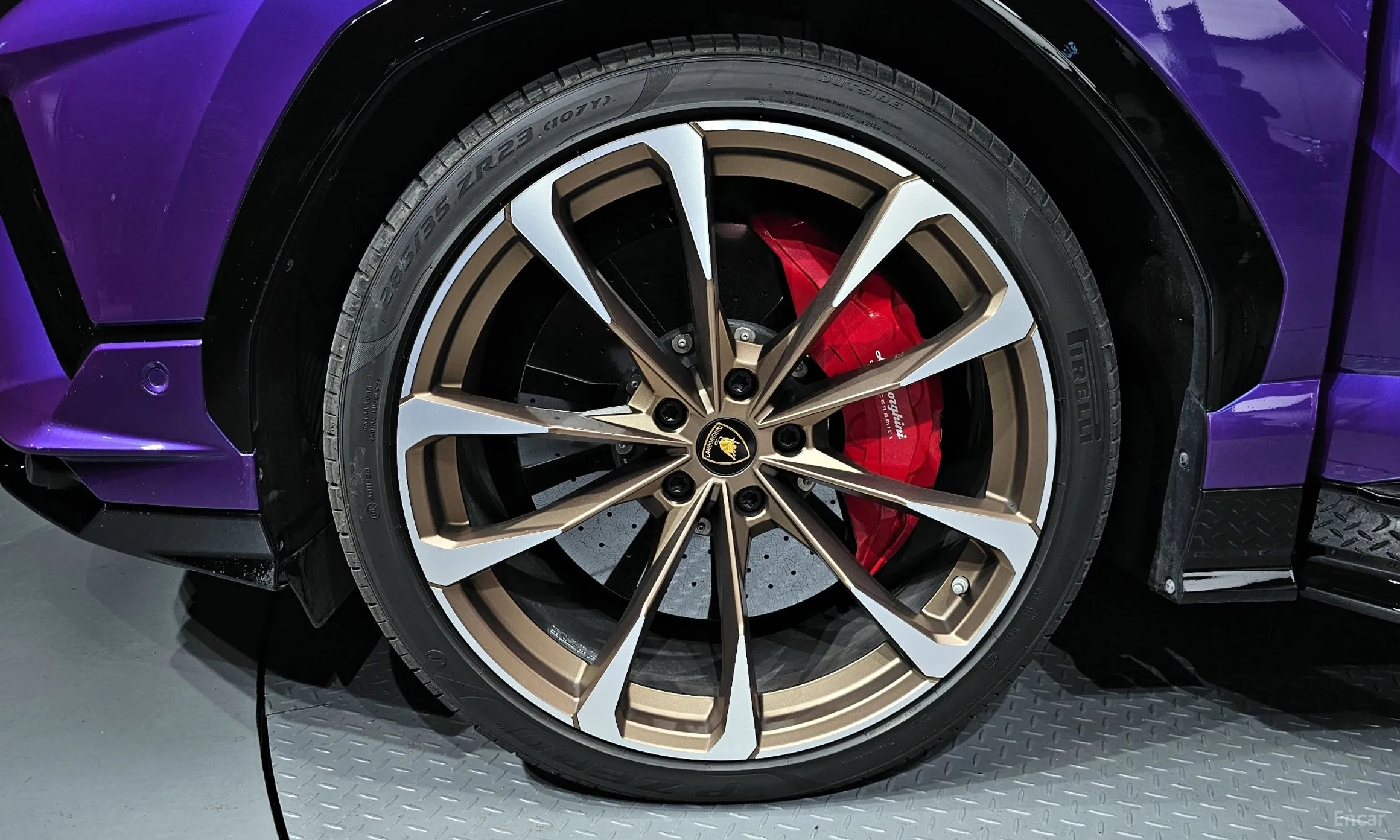 Lamborghini Urus превью 5
