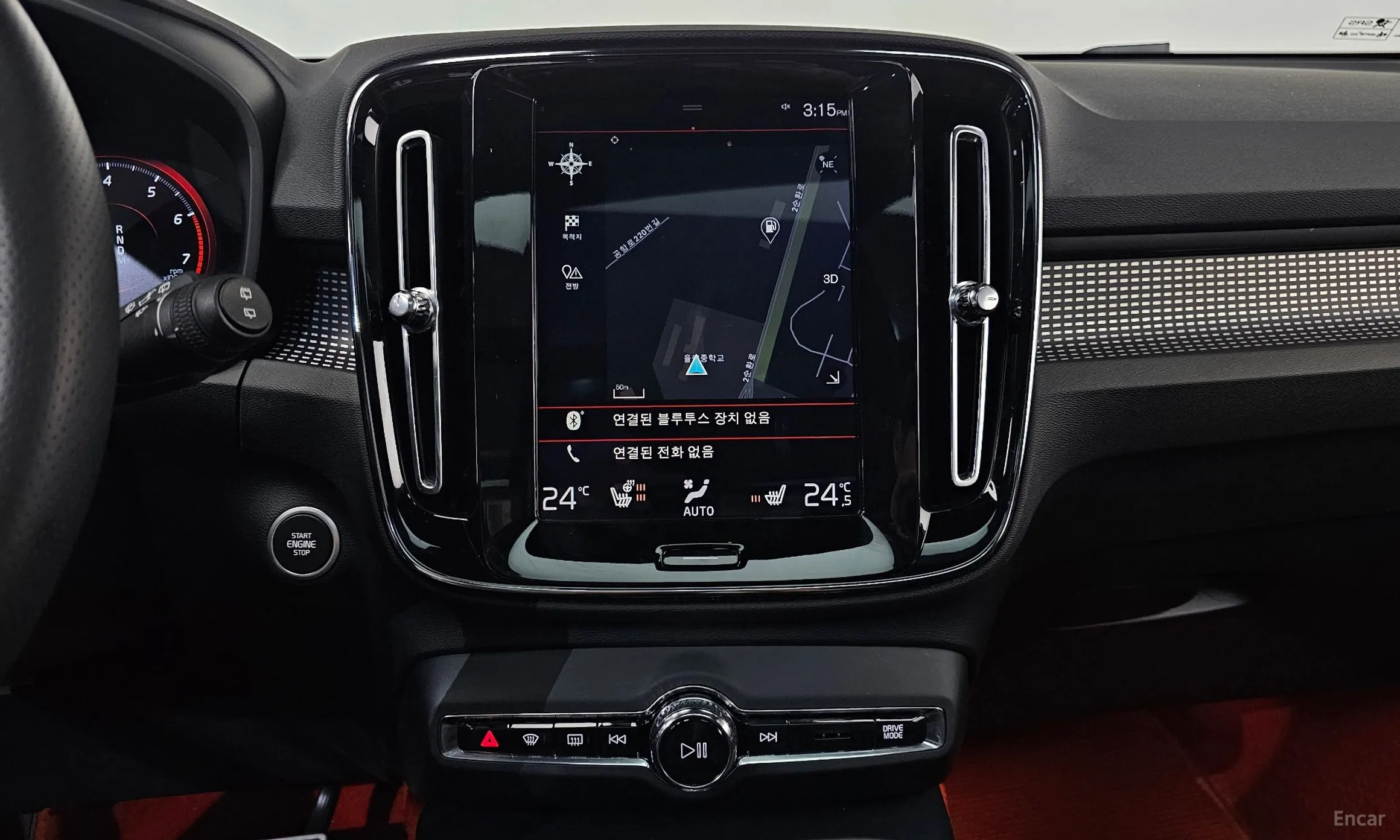 Volvo XC40 превью 14