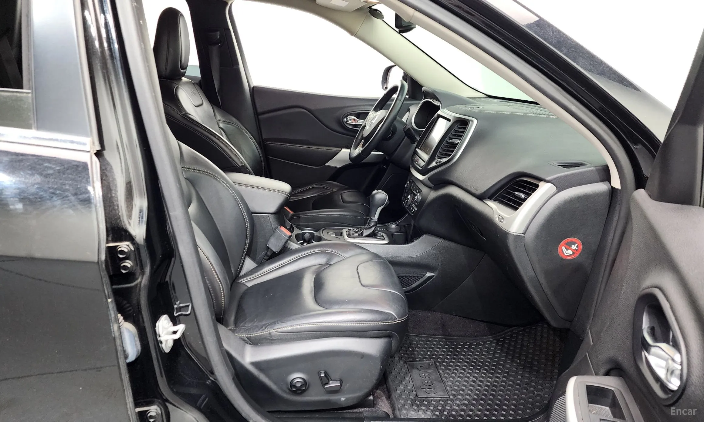 Jeep Cherokee (KL) превью 11