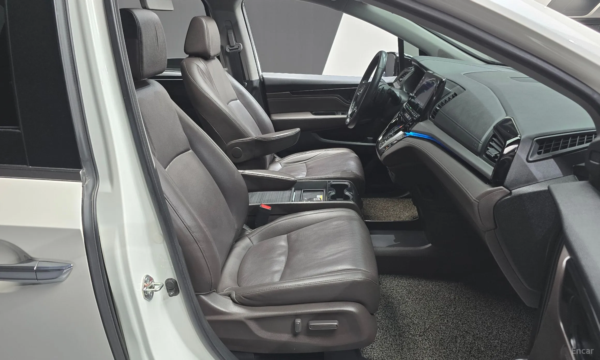 Honda Odyssey превью 10