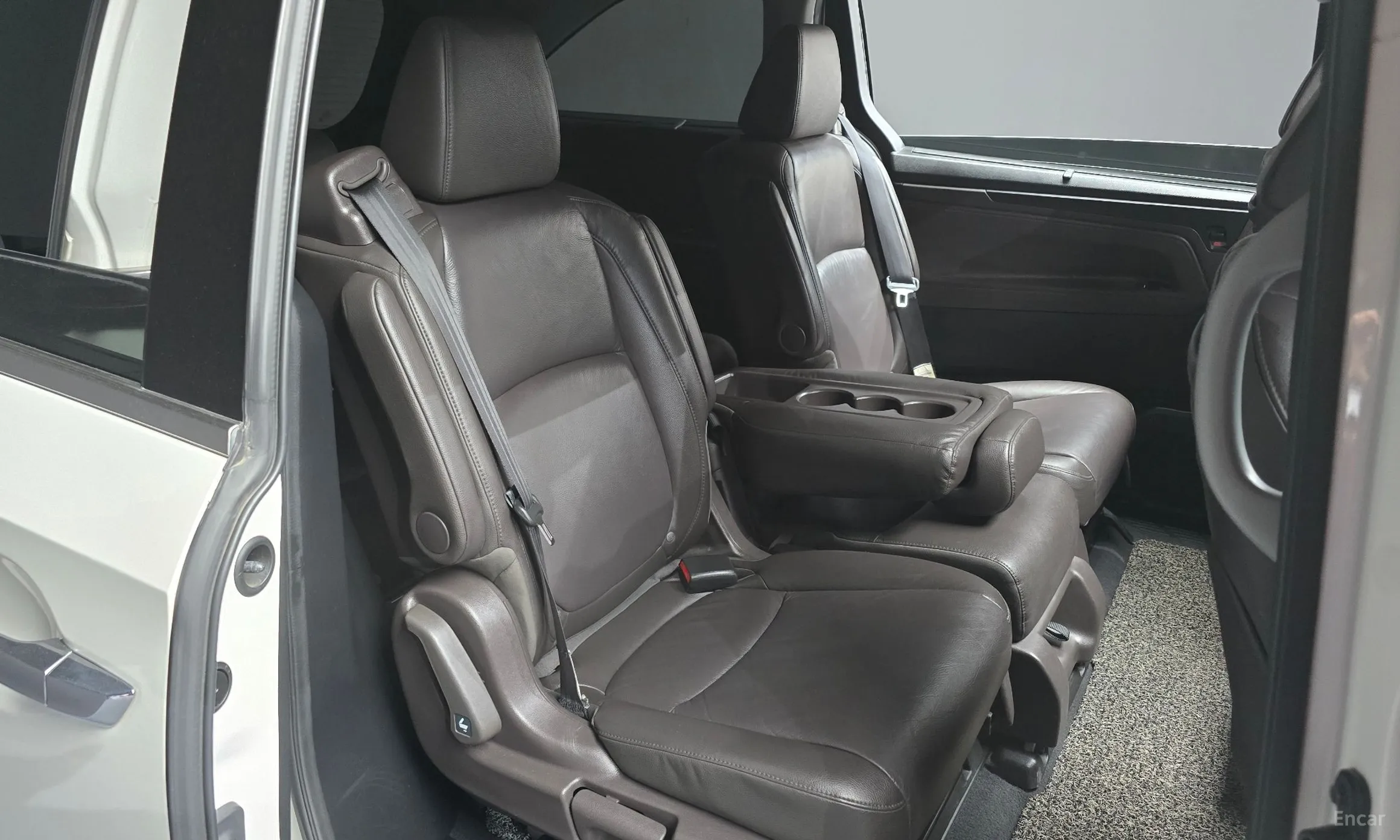 Honda Odyssey превью 13