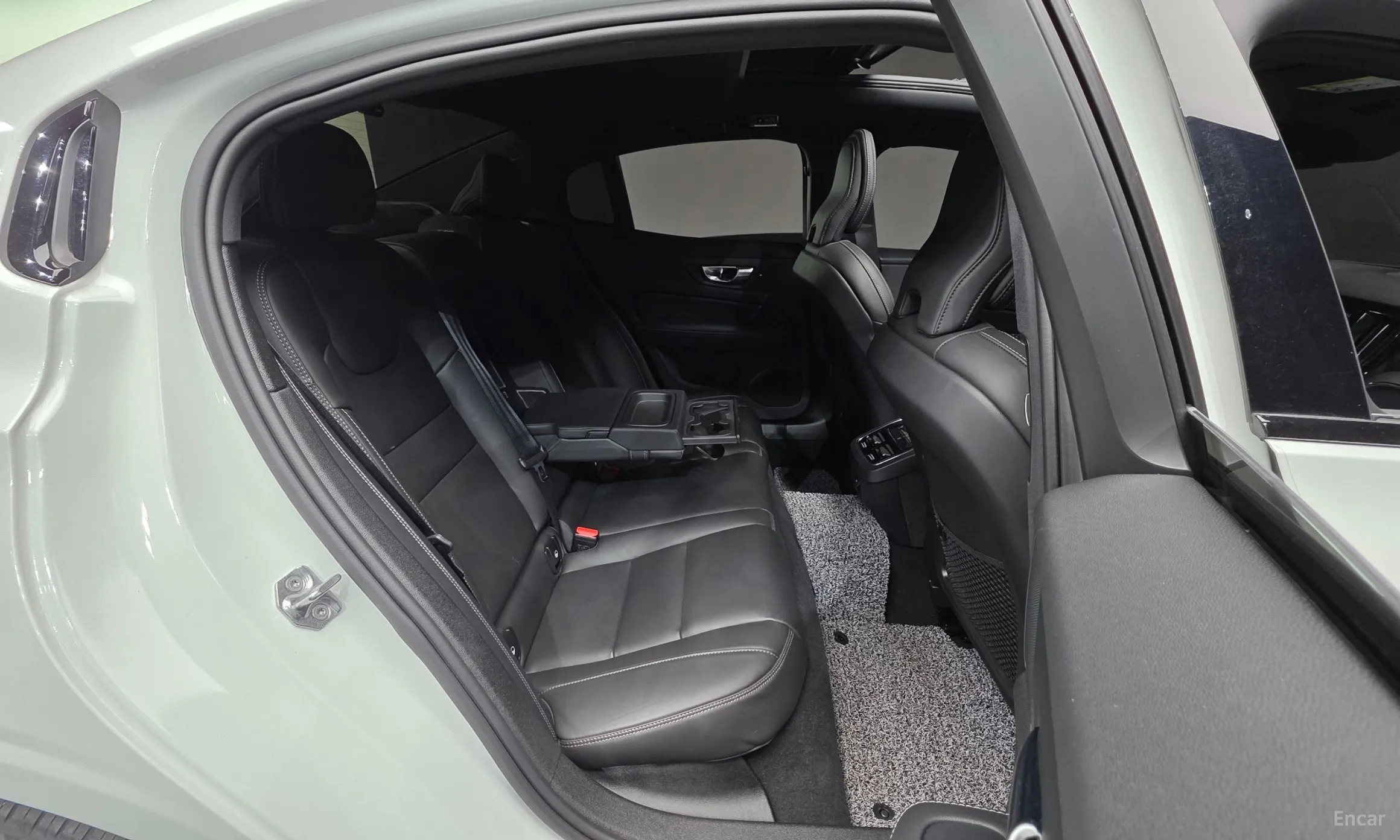 Volvo S60 3rd Generation превью 19