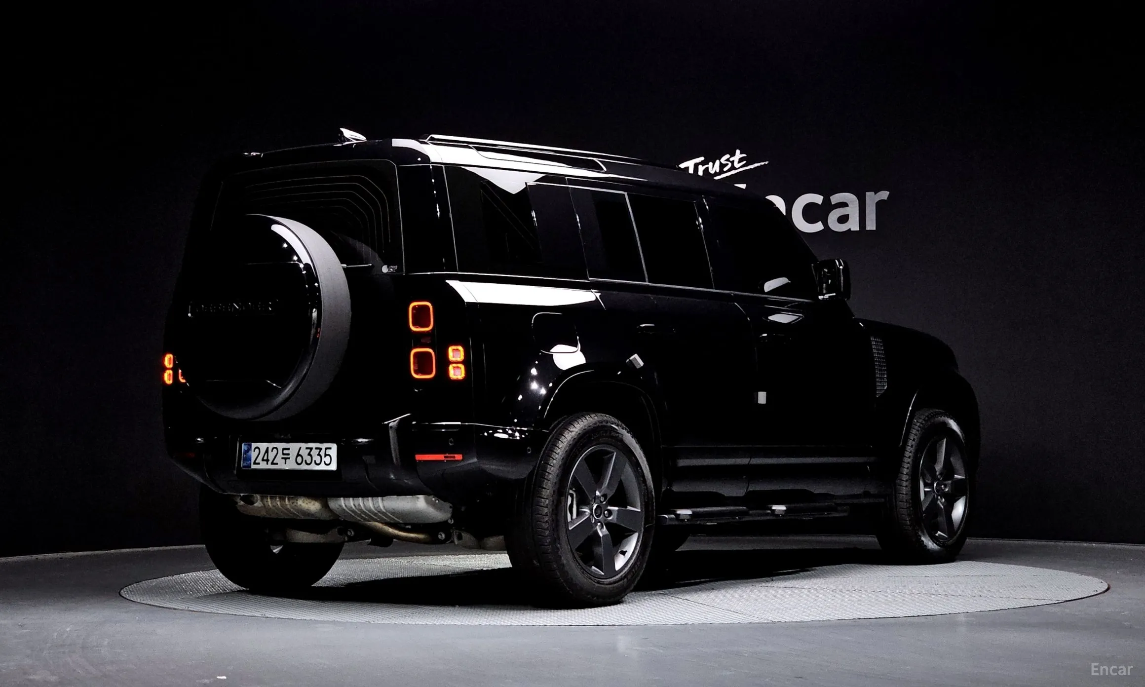 Land Rover Defender (L663)