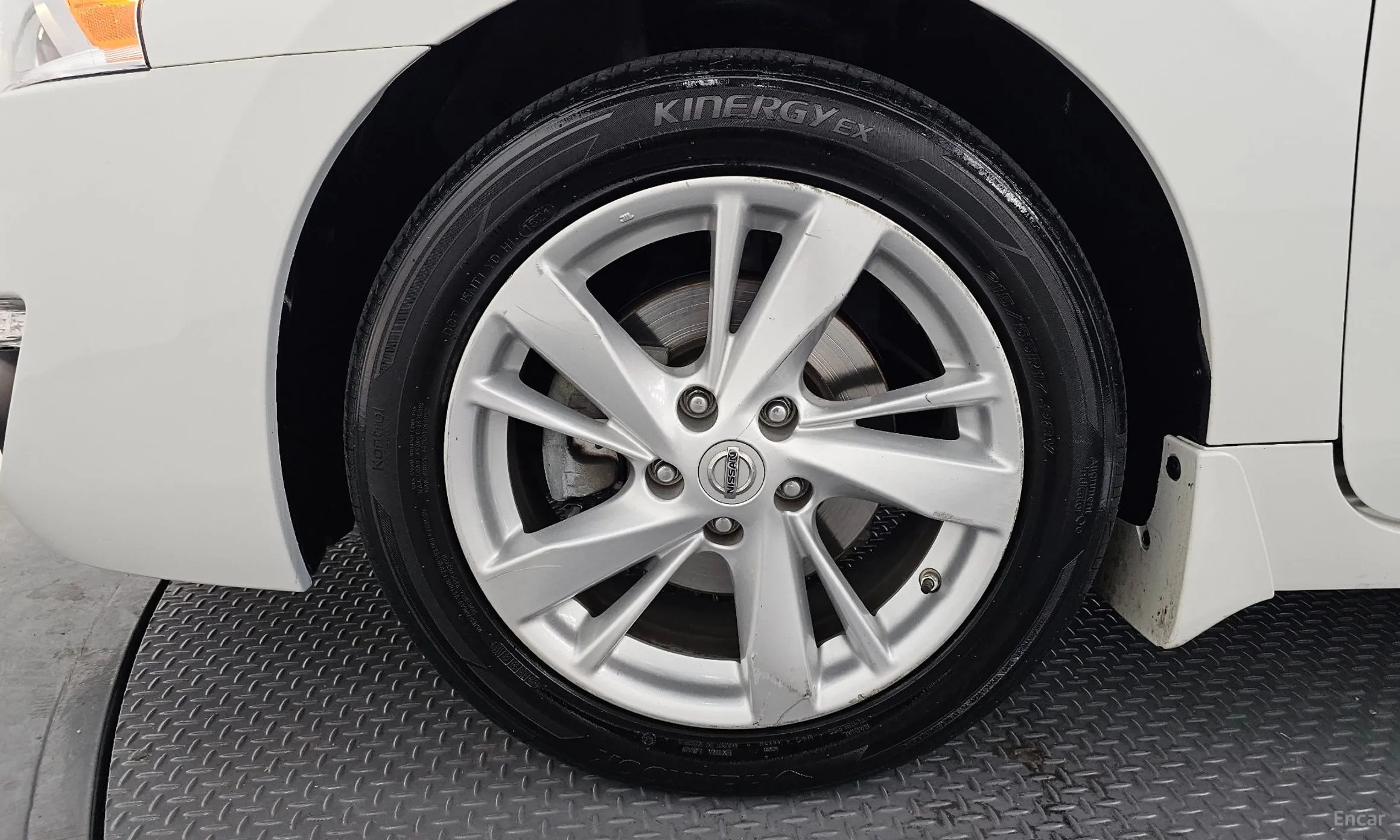 Nissan Altima превью 5