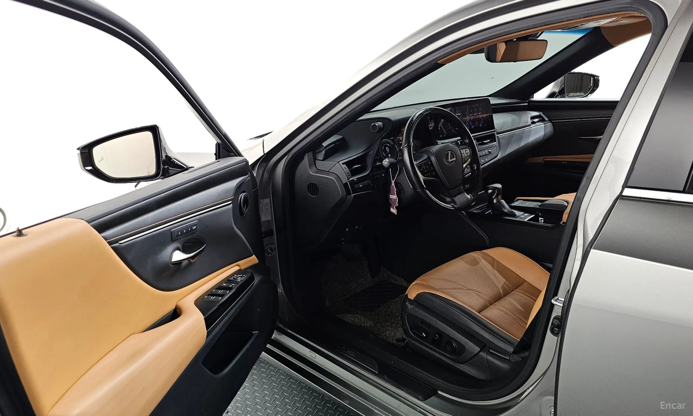 Lexus ES300h 7th Generation превью 10