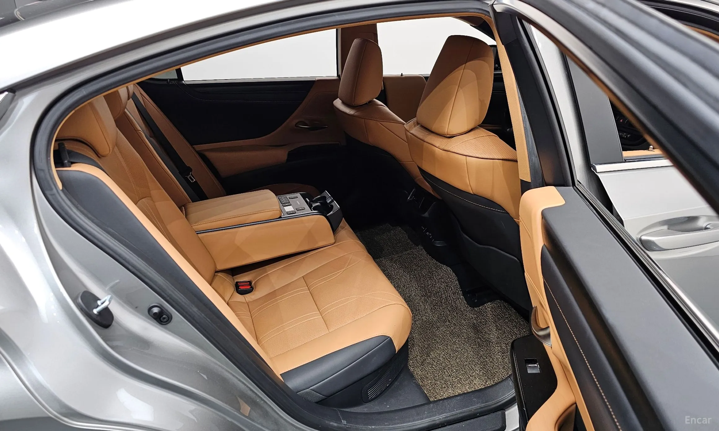 Lexus ES300h 7th Generation превью 12