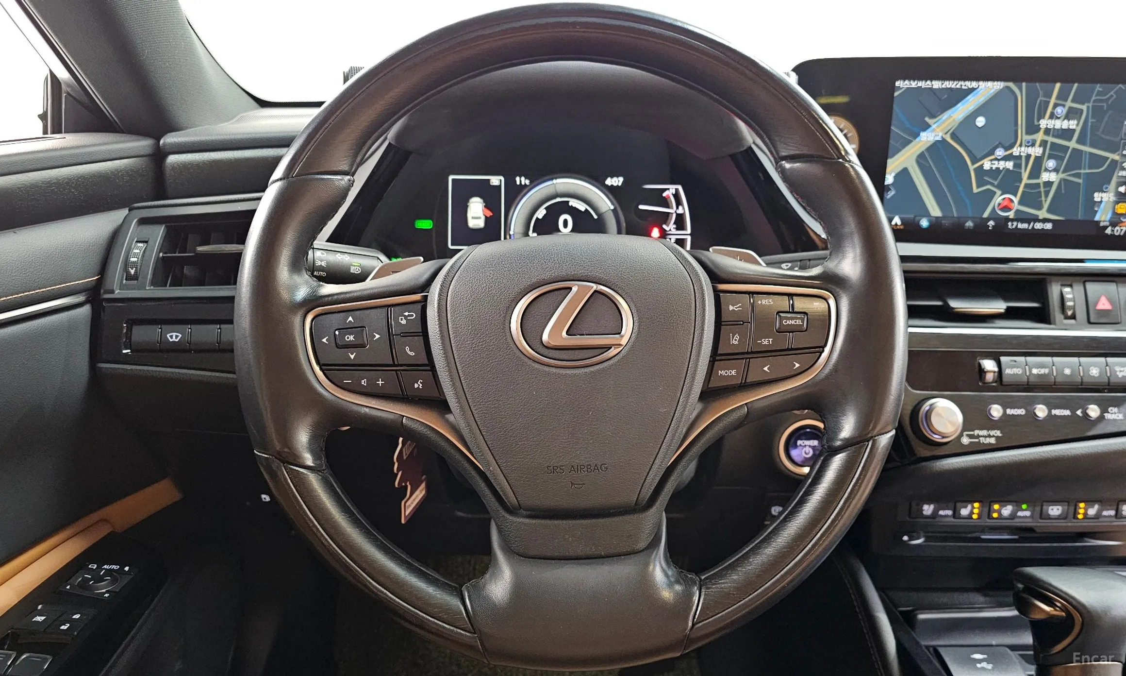 Lexus ES300h 7th Generation превью 13