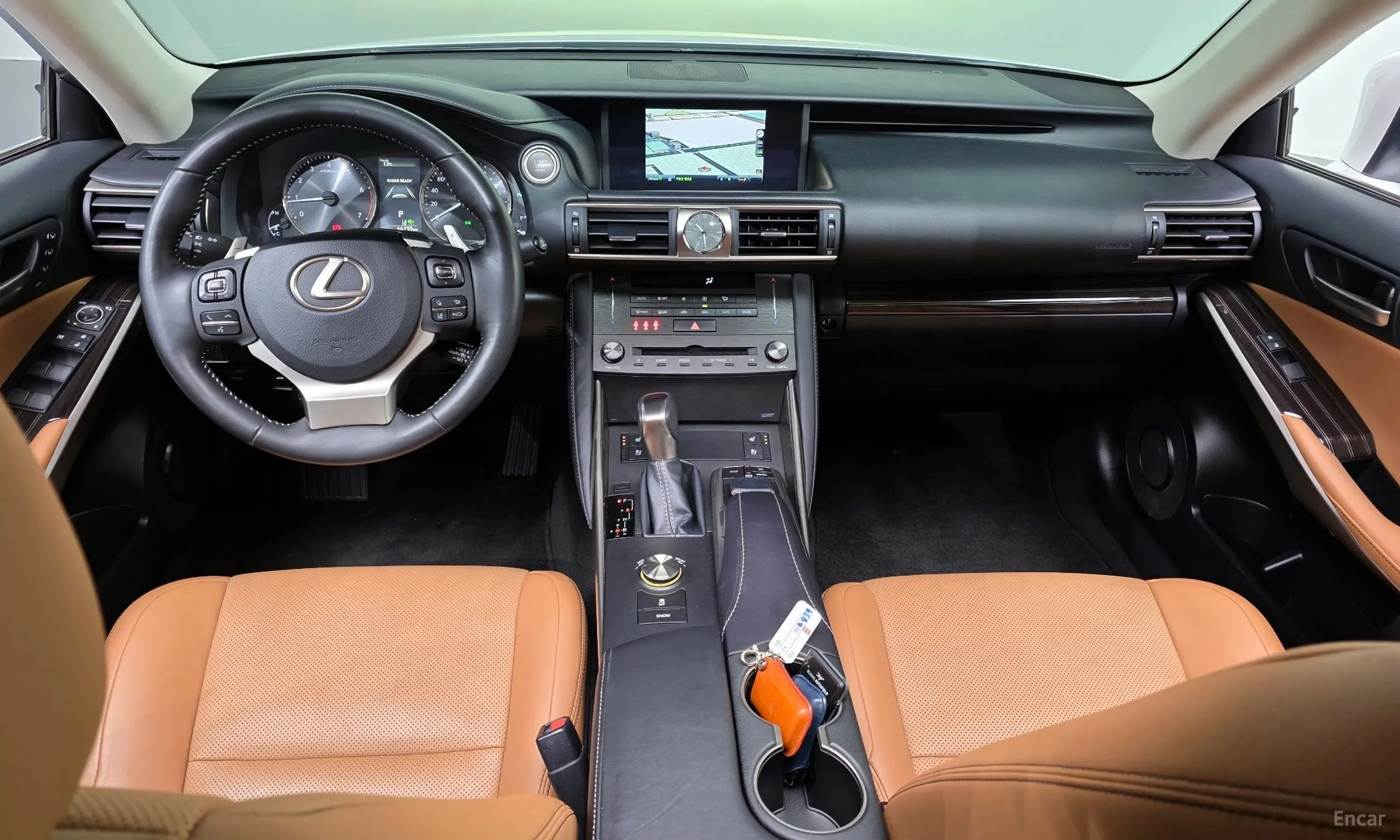 Lexus New IS300 превью 7