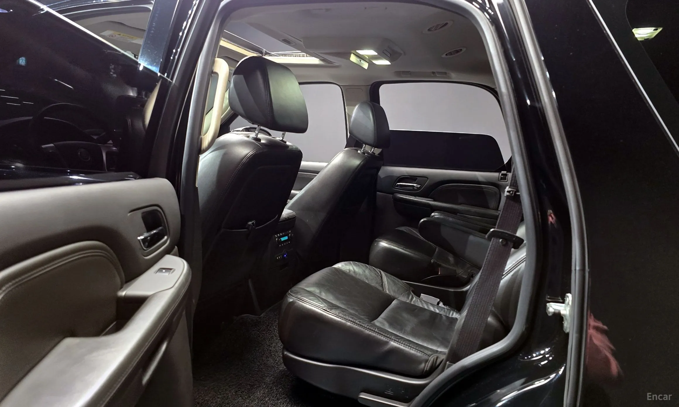 Cadillac Escalade превью 12