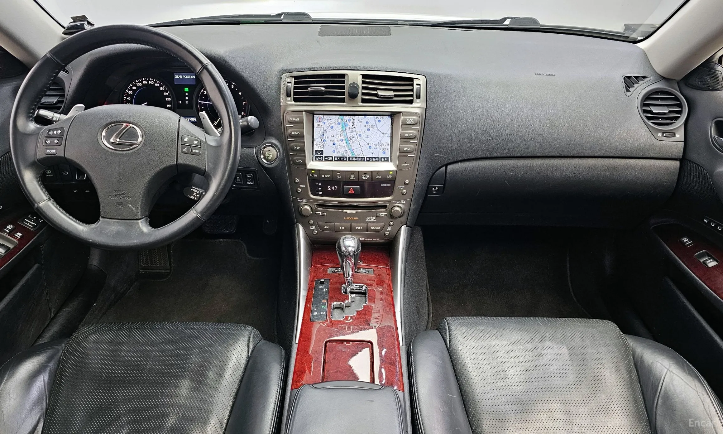 Lexus IS250 превью 7