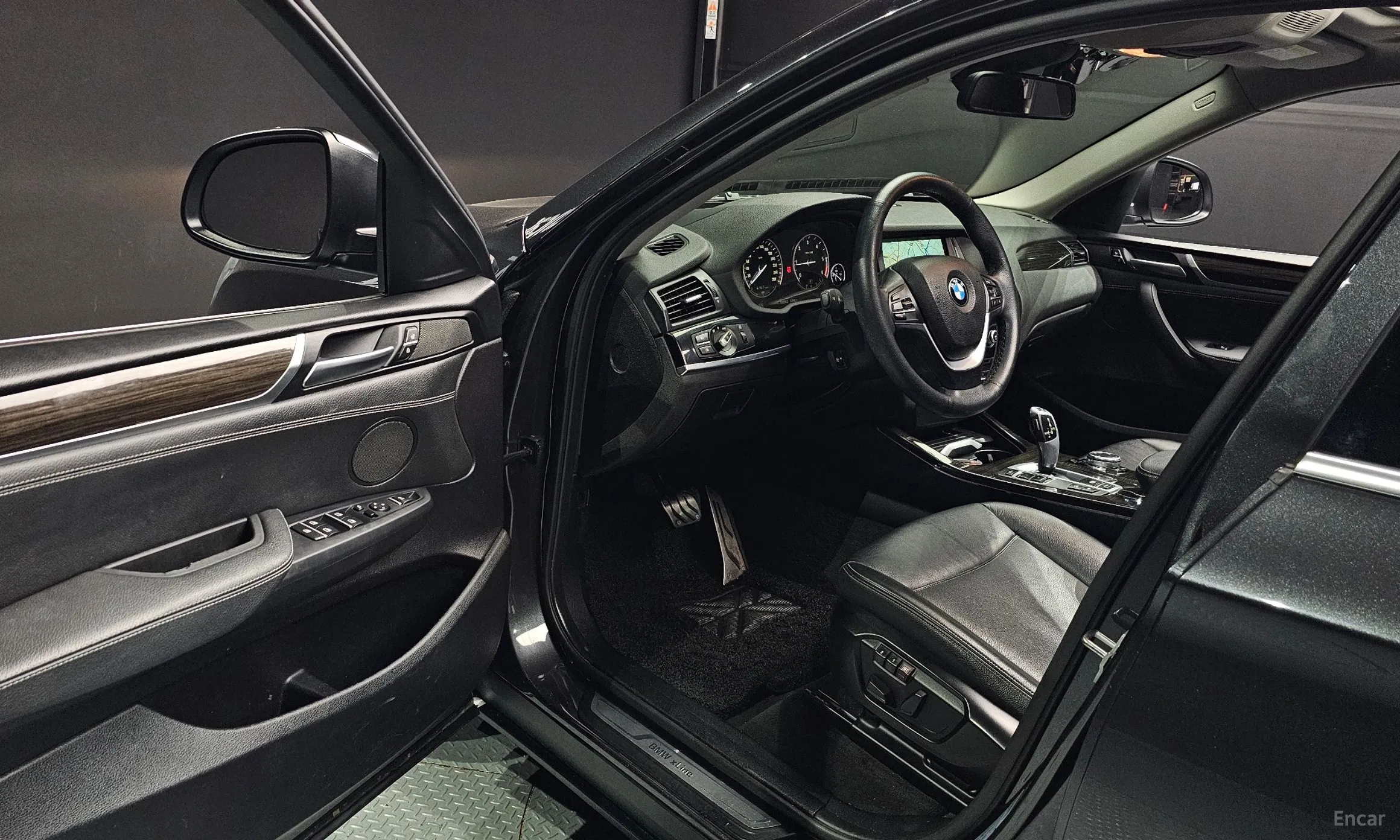 BMW X4 (F26) превью 12