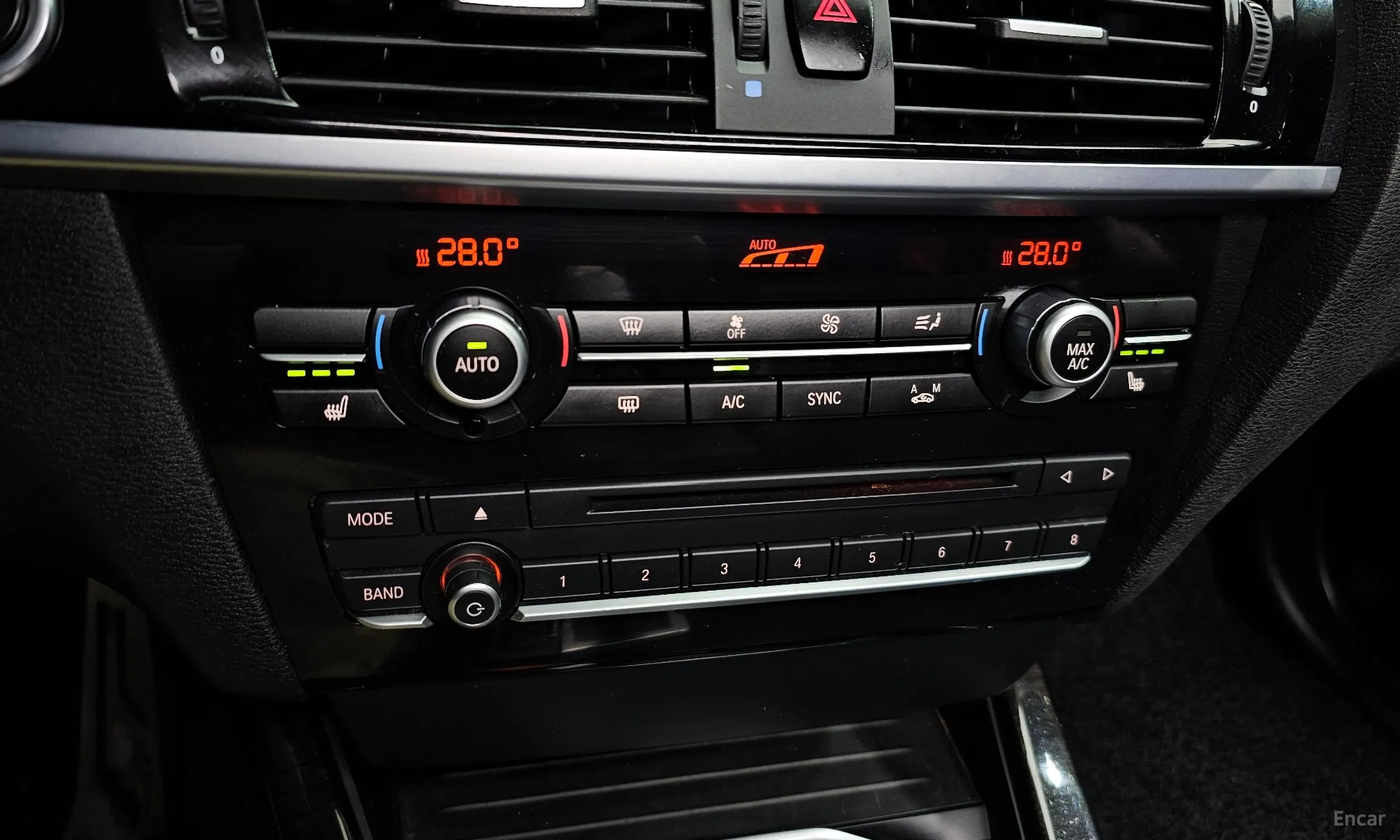 BMW X4 (F26) превью 18