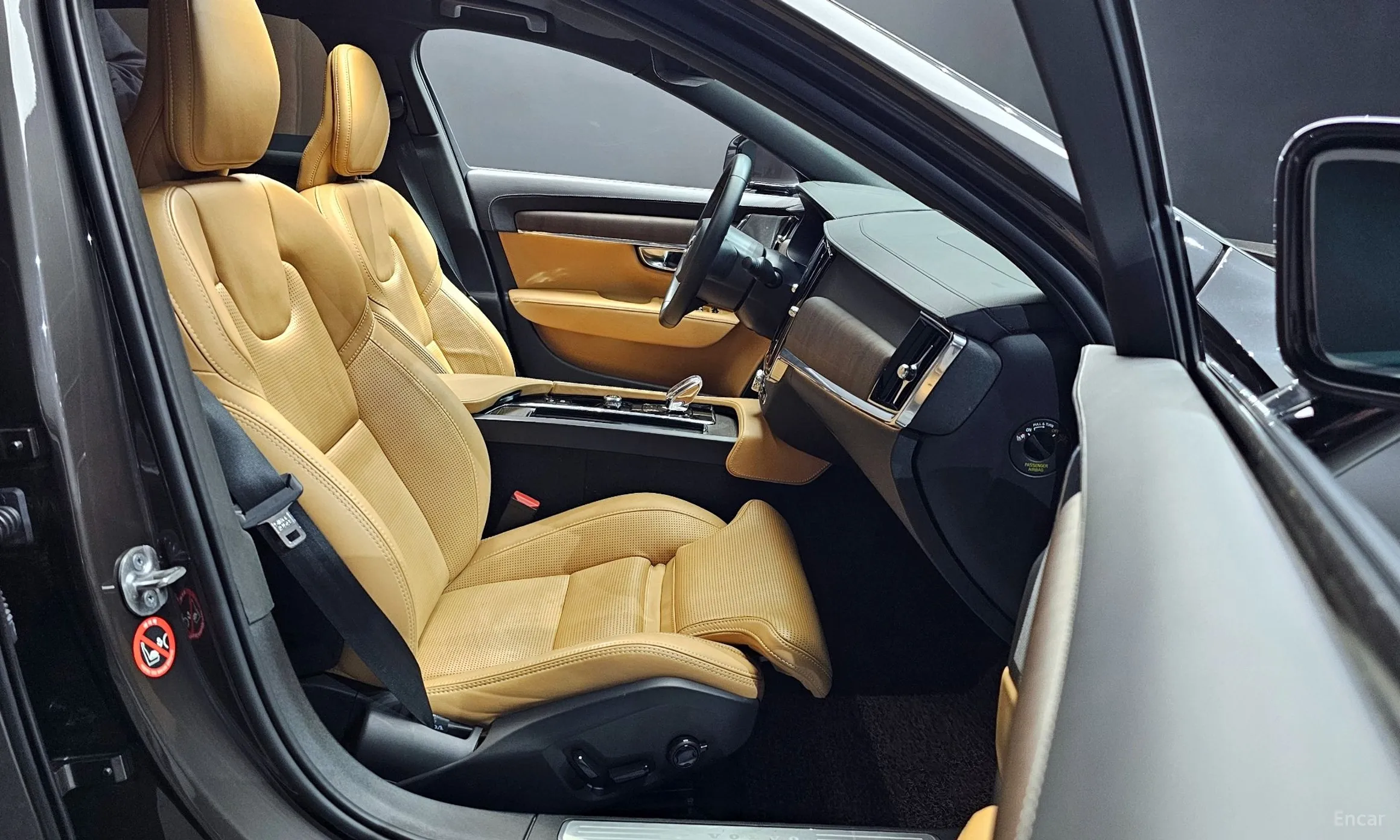 Volvo S90 превью 10