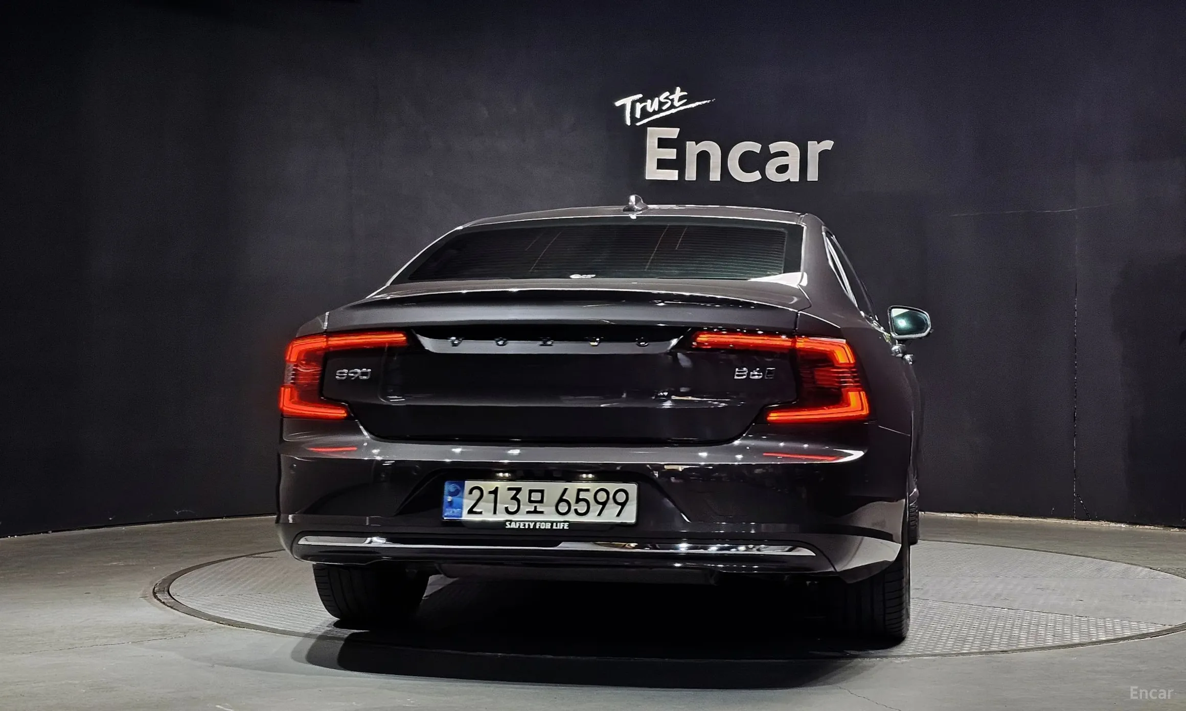 Volvo S90 превью 4