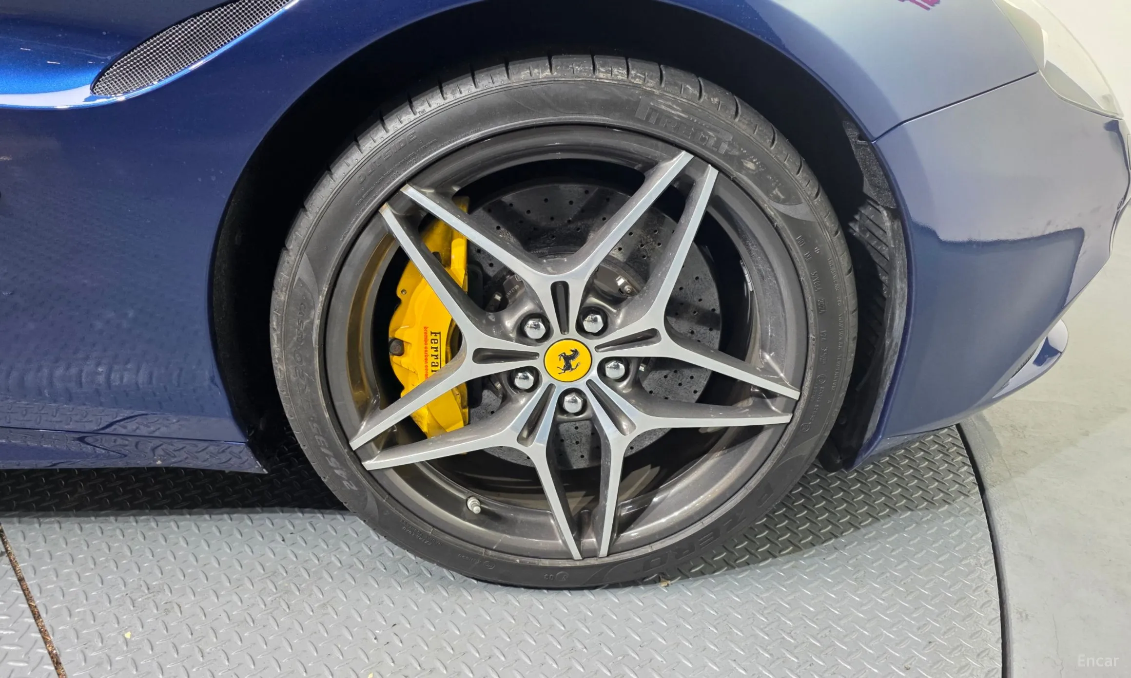 Ferrari California превью 5
