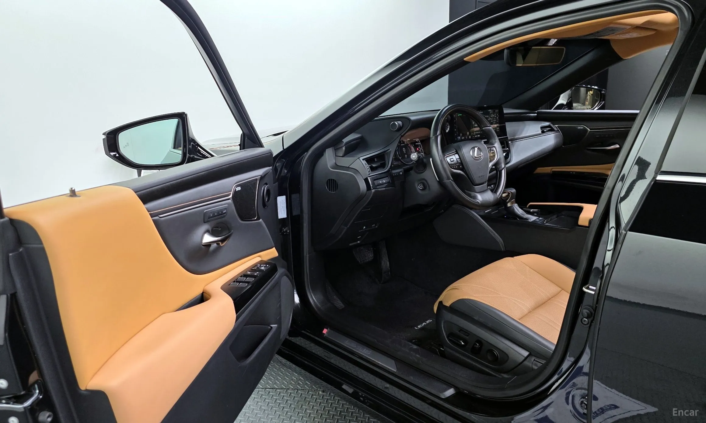 Lexus ES300h 7th Generation превью 10