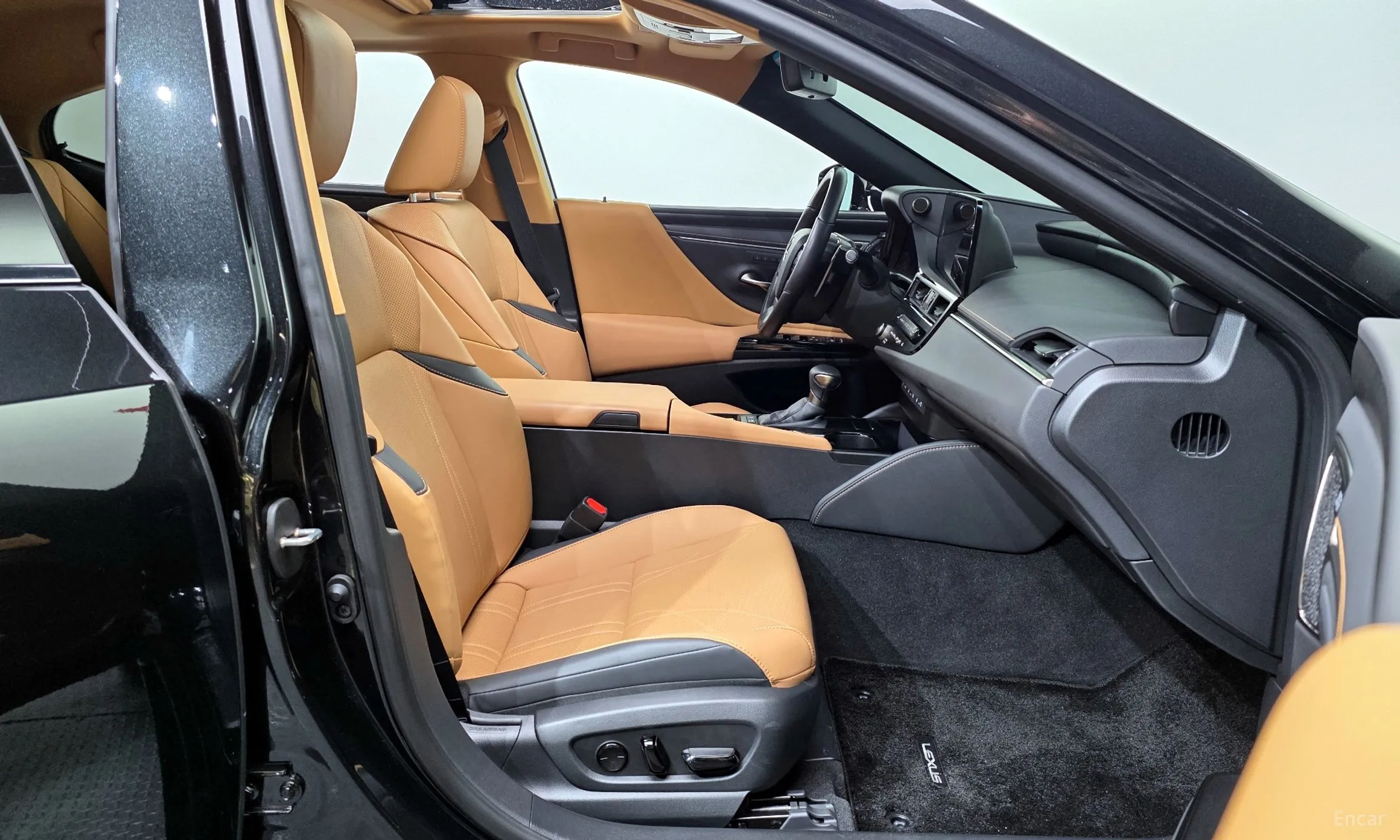Lexus ES300h 7th Generation превью 11