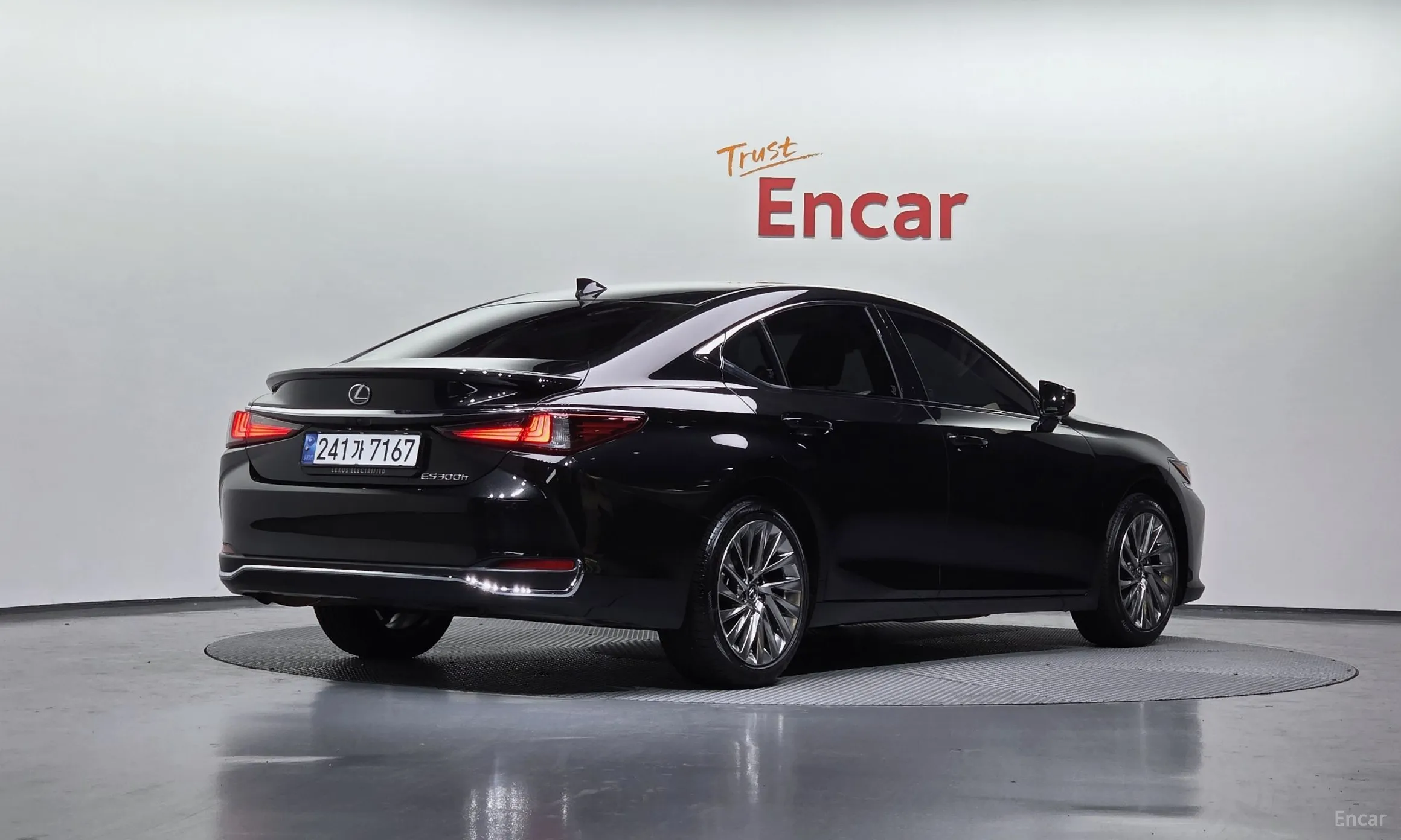 Lexus ES300h 7th Generation превью 2