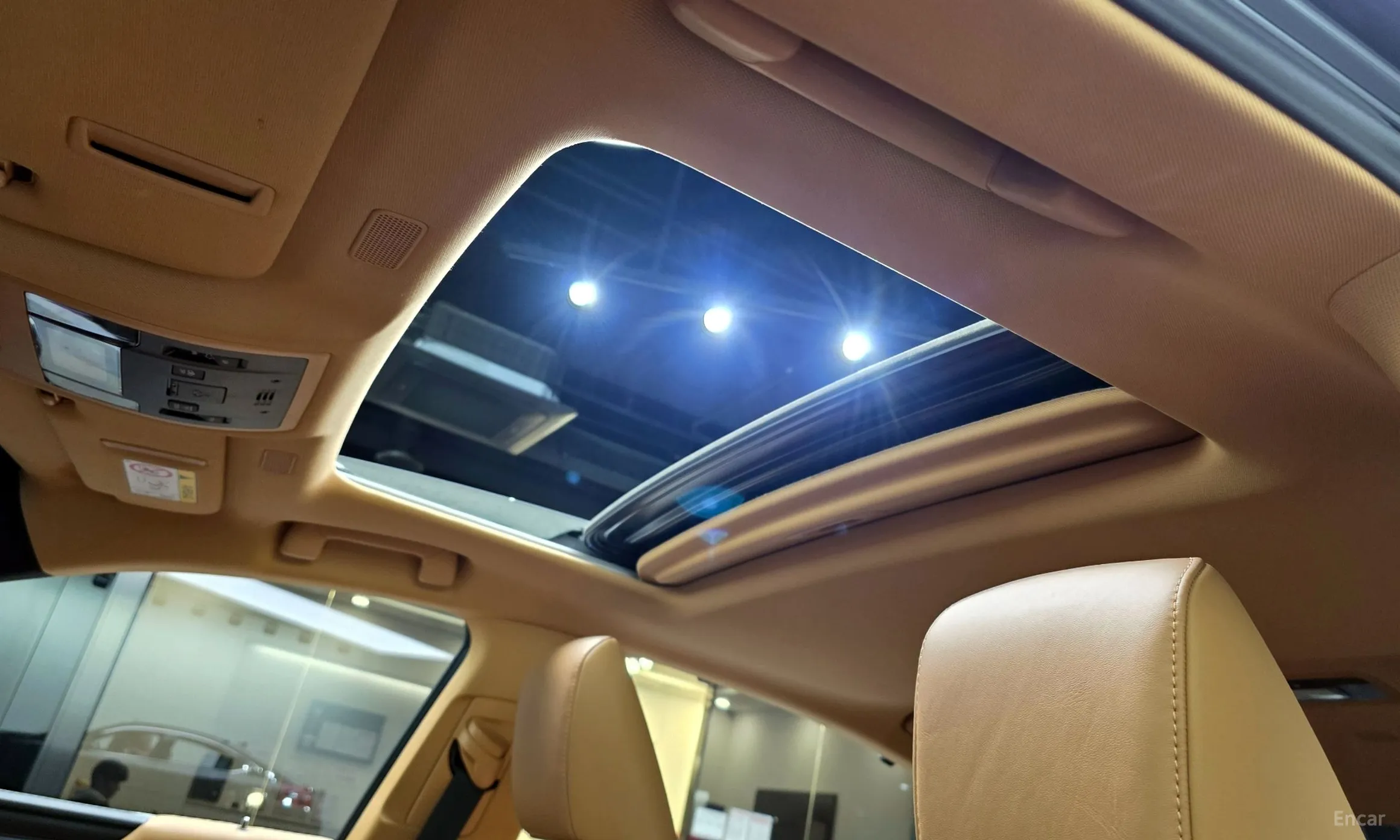 Lexus ES300h 7th Generation превью 18