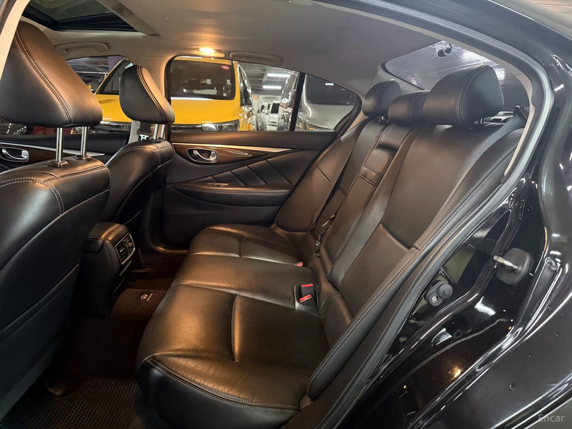 Infiniti Q50 превью 11