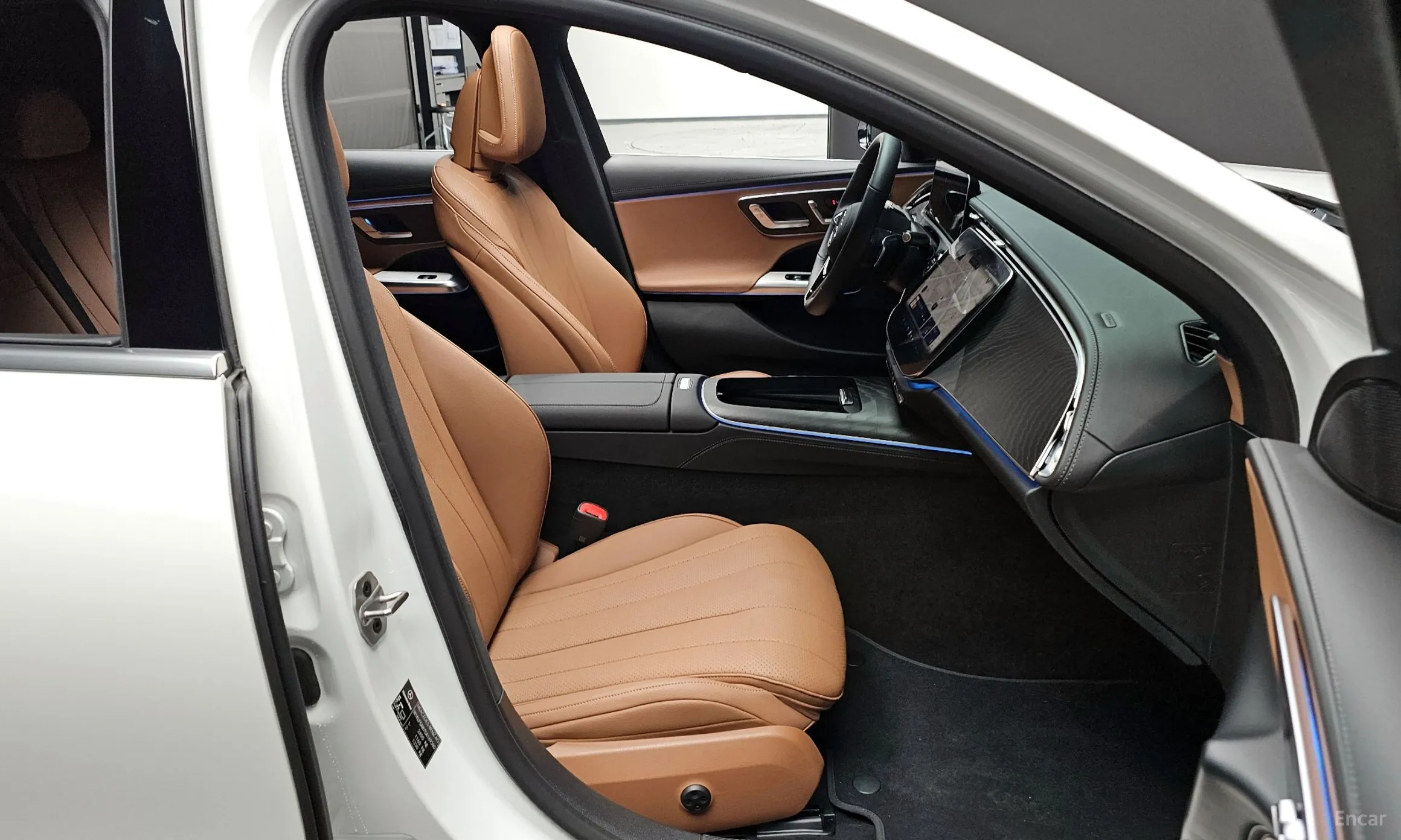 Mercedes Benz E-Class W214 превью 10