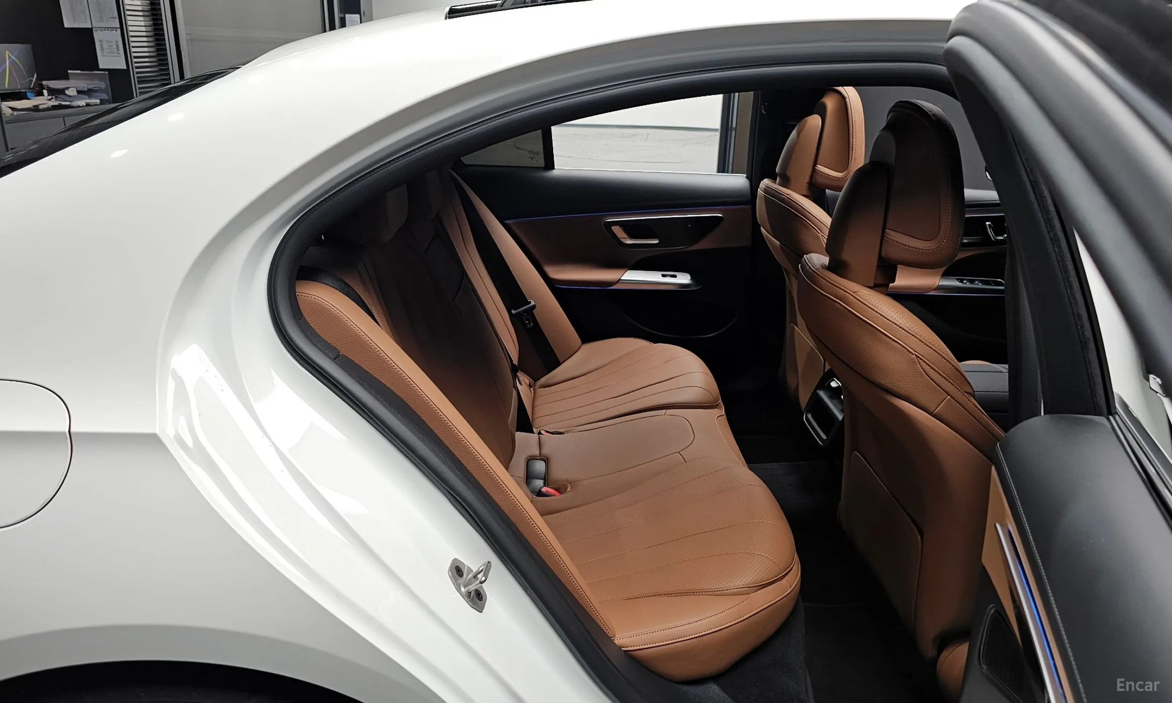 Mercedes Benz E-Class W214 превью 11