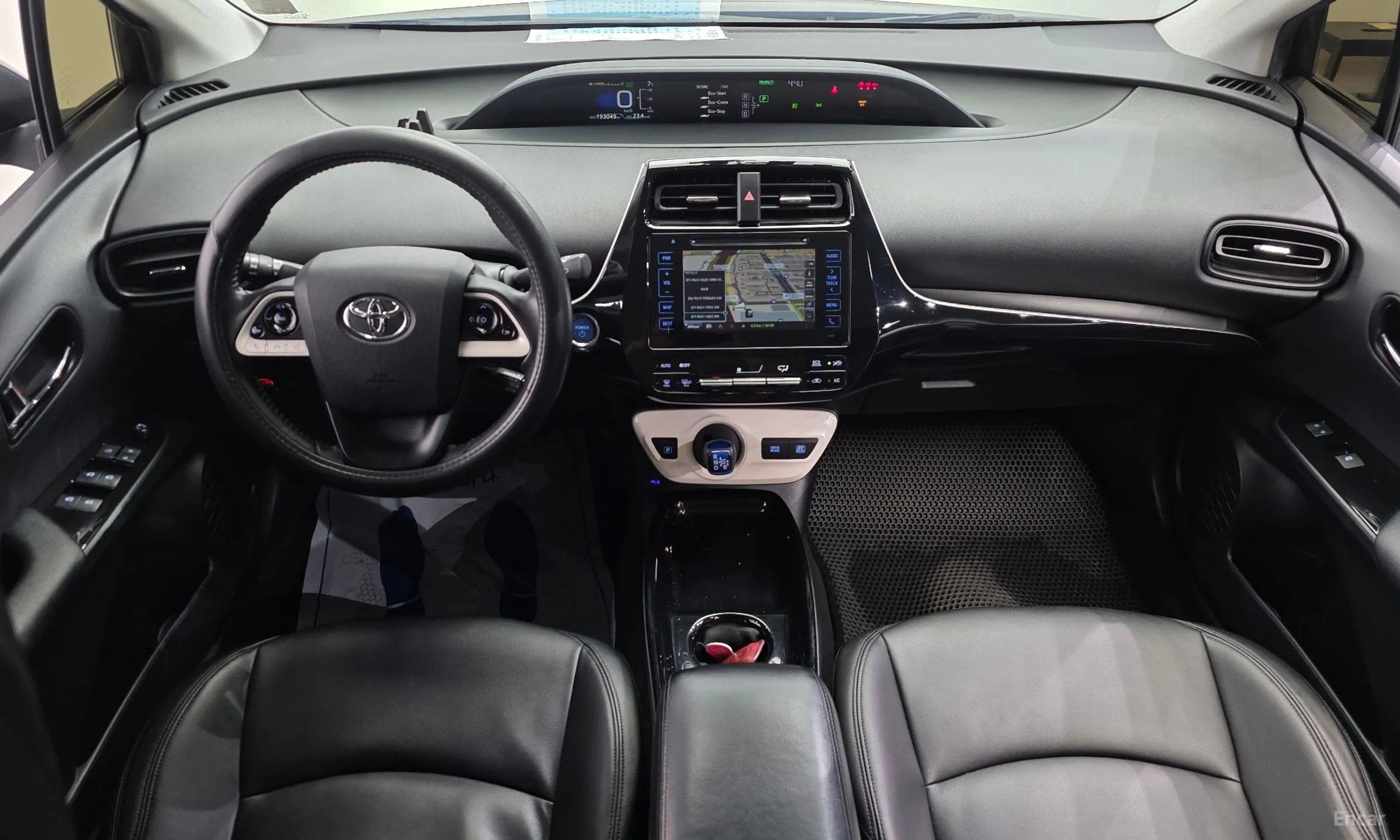 Toyota Prius 4th Generation превью 7