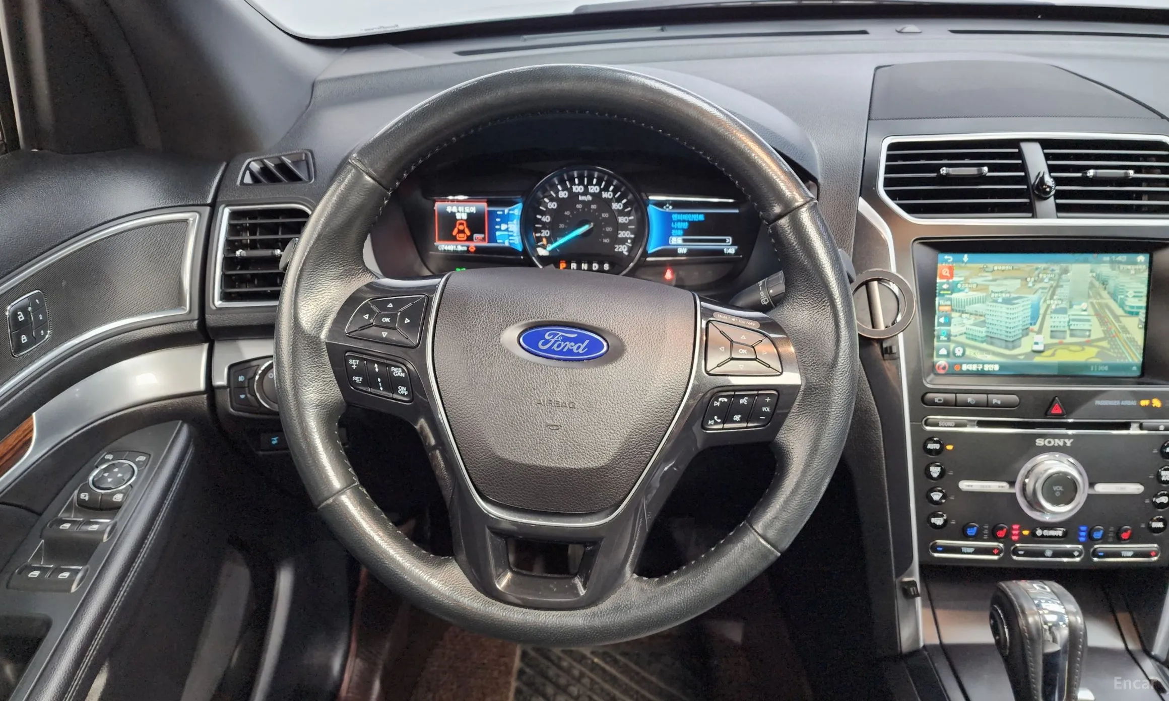 Ford Explorer превью 13
