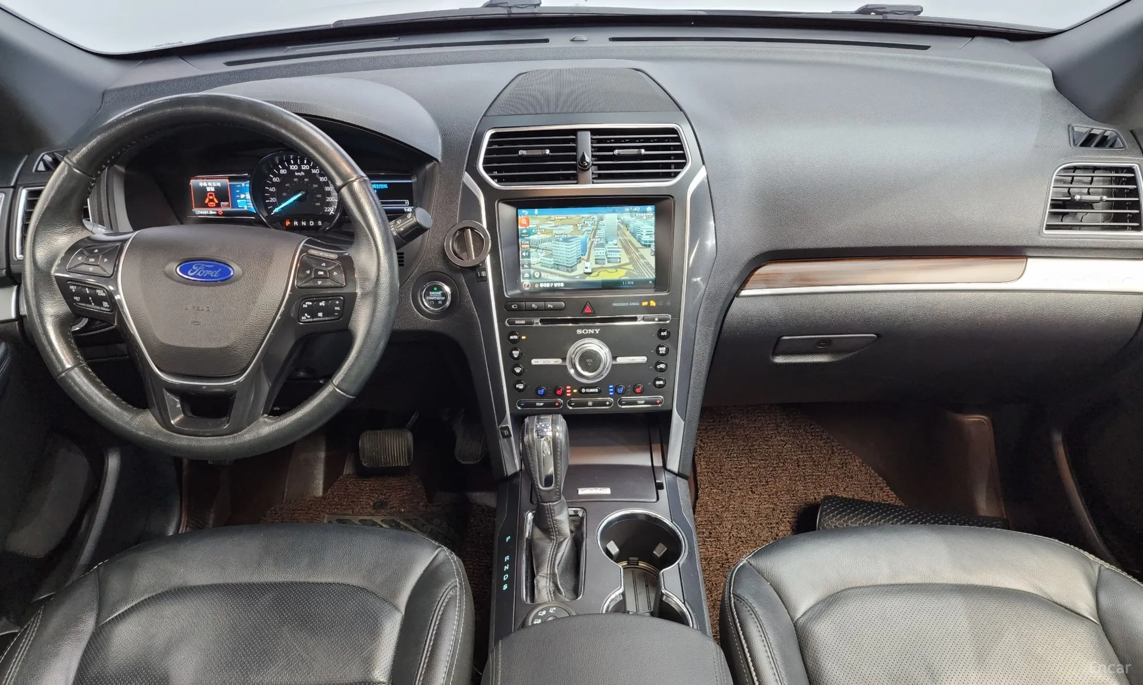 Ford Explorer превью 7