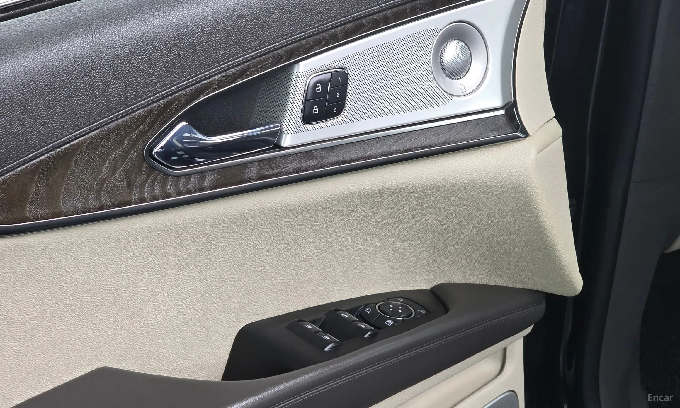 Lincoln Nautilus Gen 1 превью 17