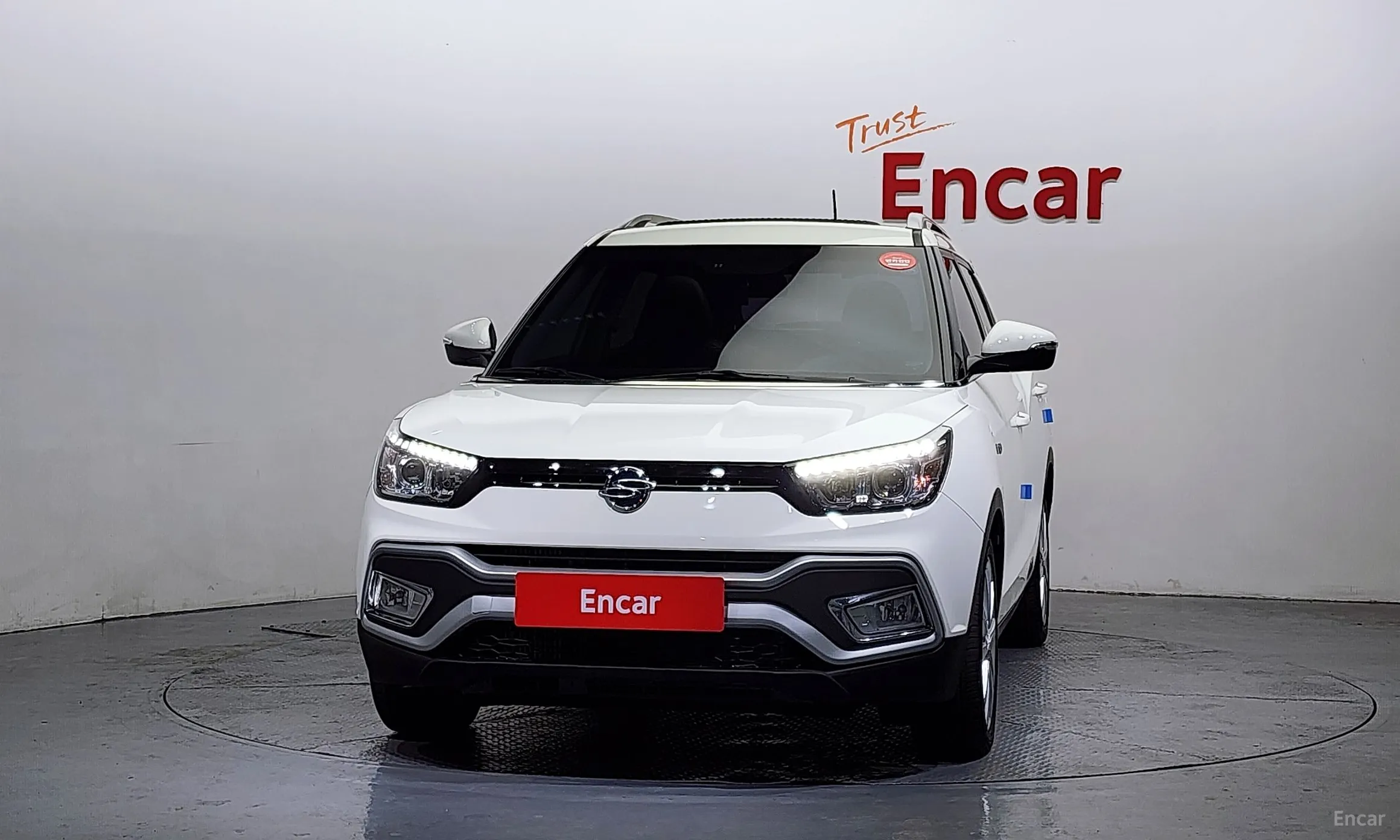 KG Mobility (SsangYong) Tivoli Air превью 3