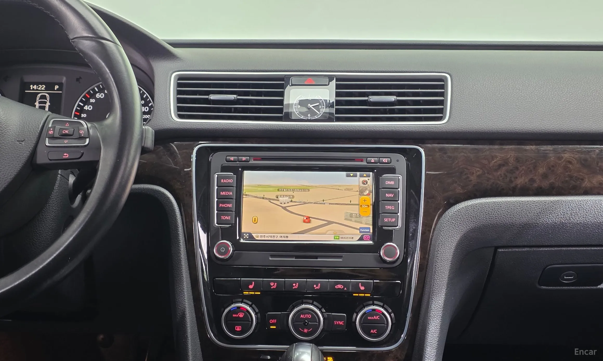 Volkswagen The New Passat превью 17