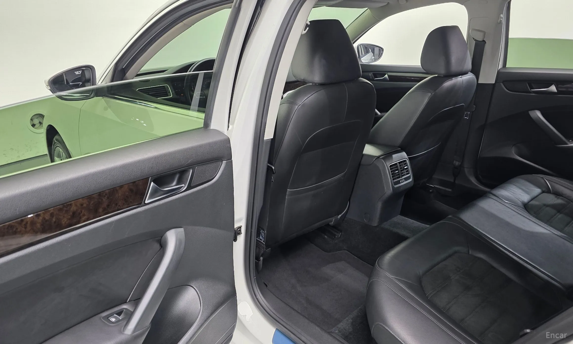 Volkswagen The New Passat превью 19
