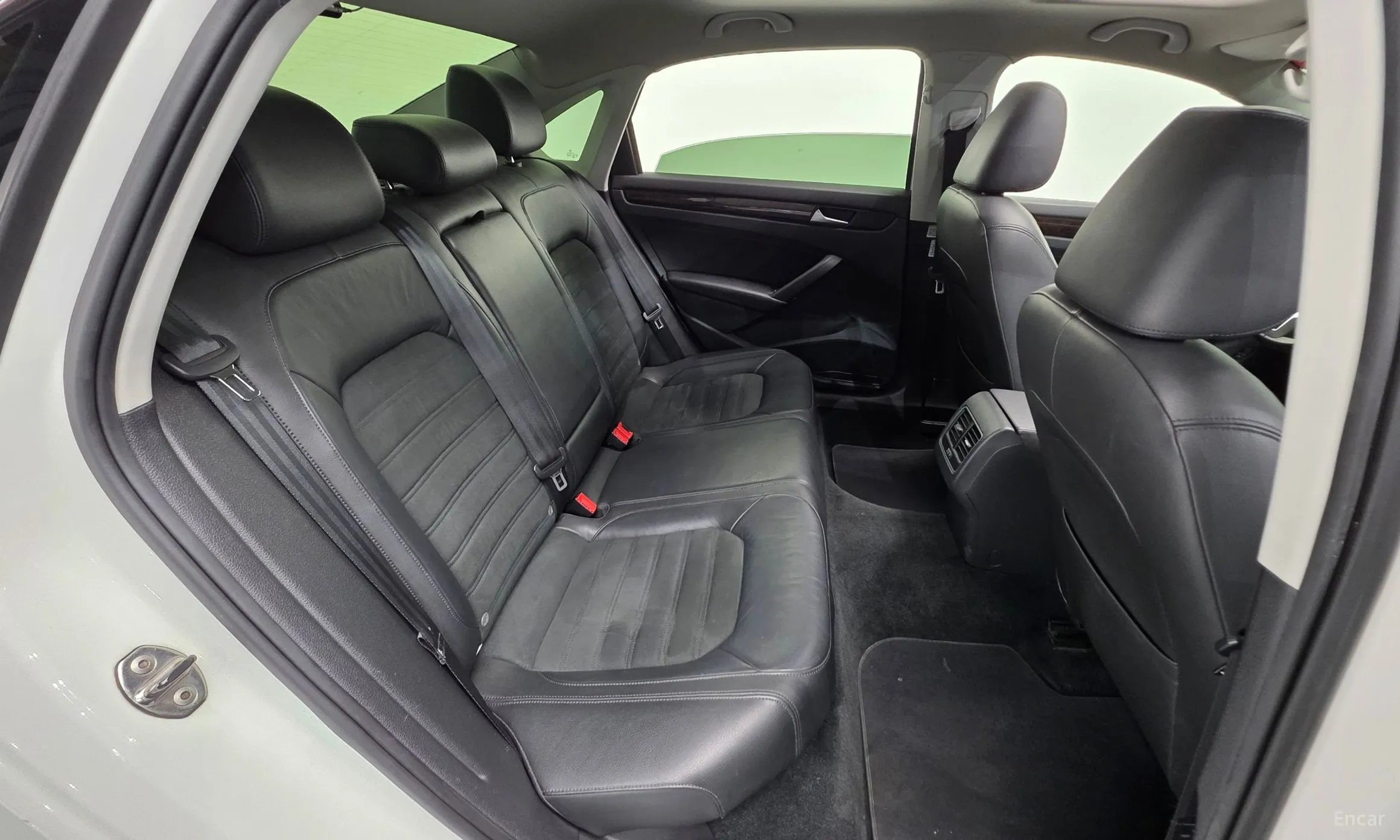 Volkswagen The New Passat превью 20