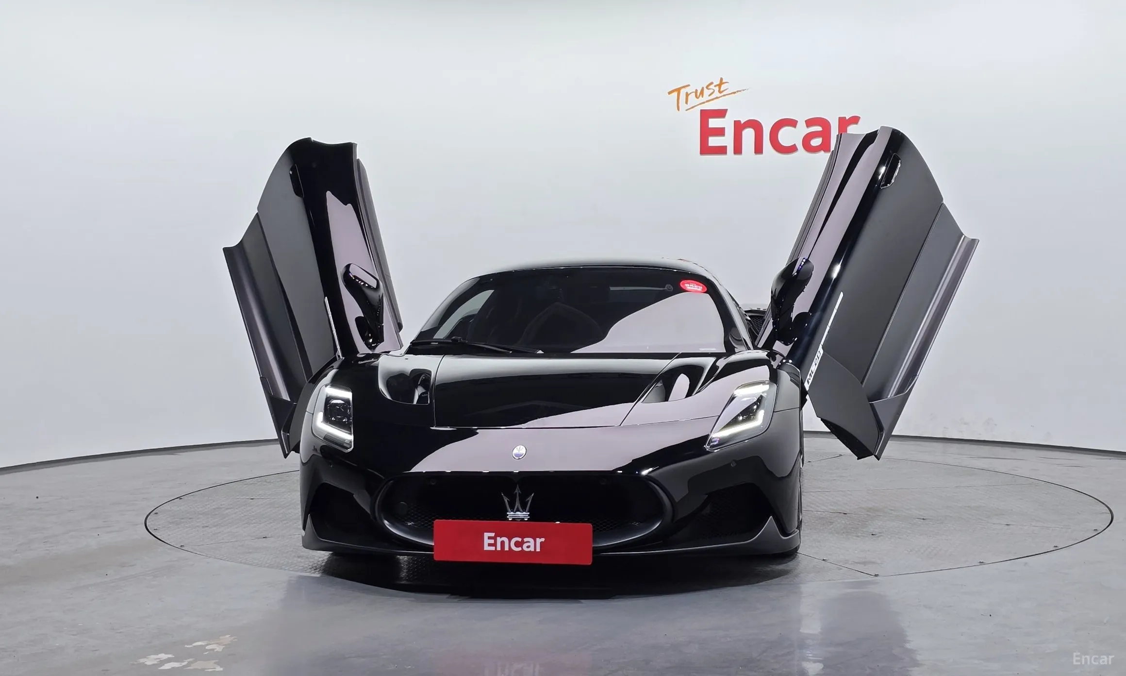 Maserati MC20 превью 3