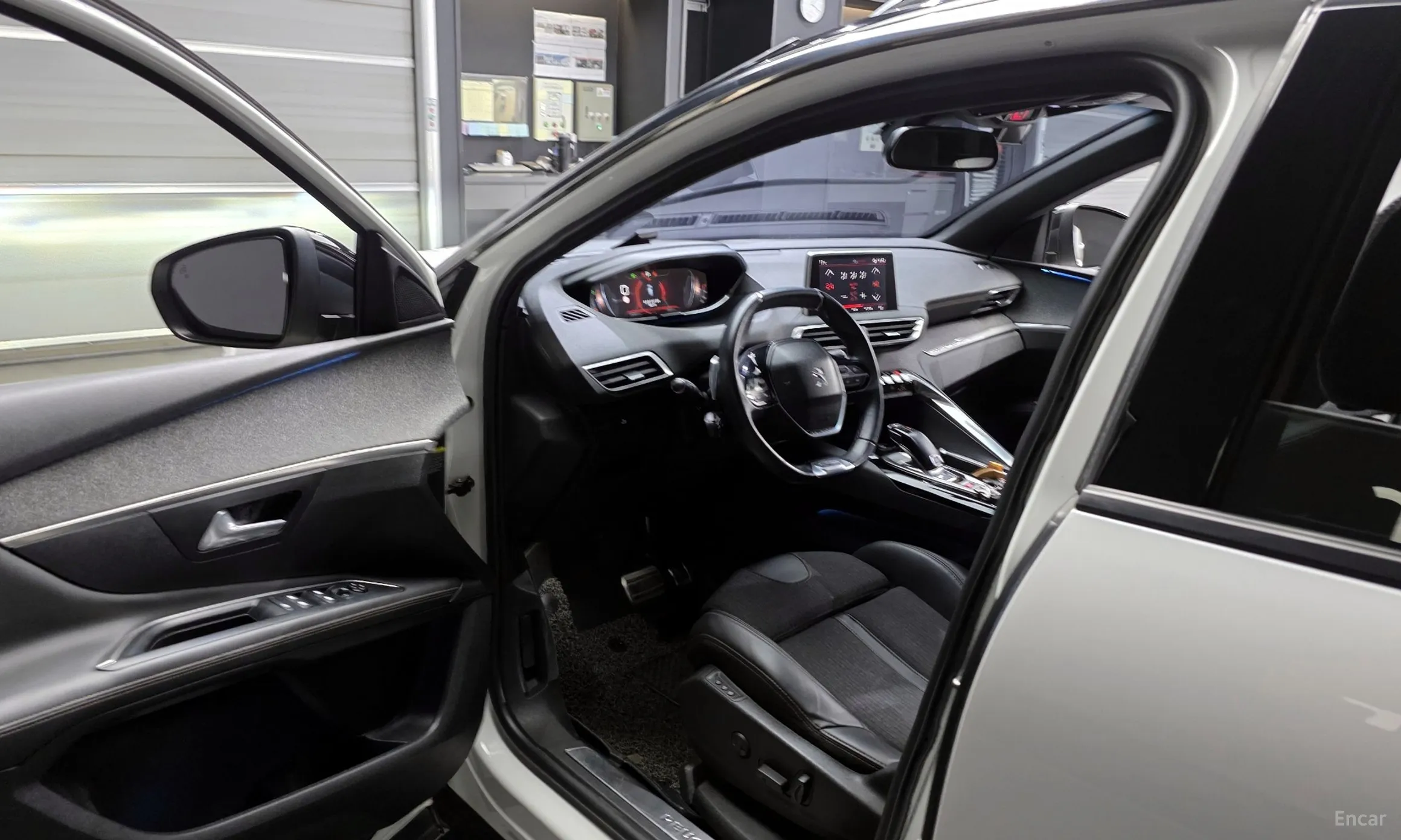 Peugeot 3008 2nd generation превью 10
