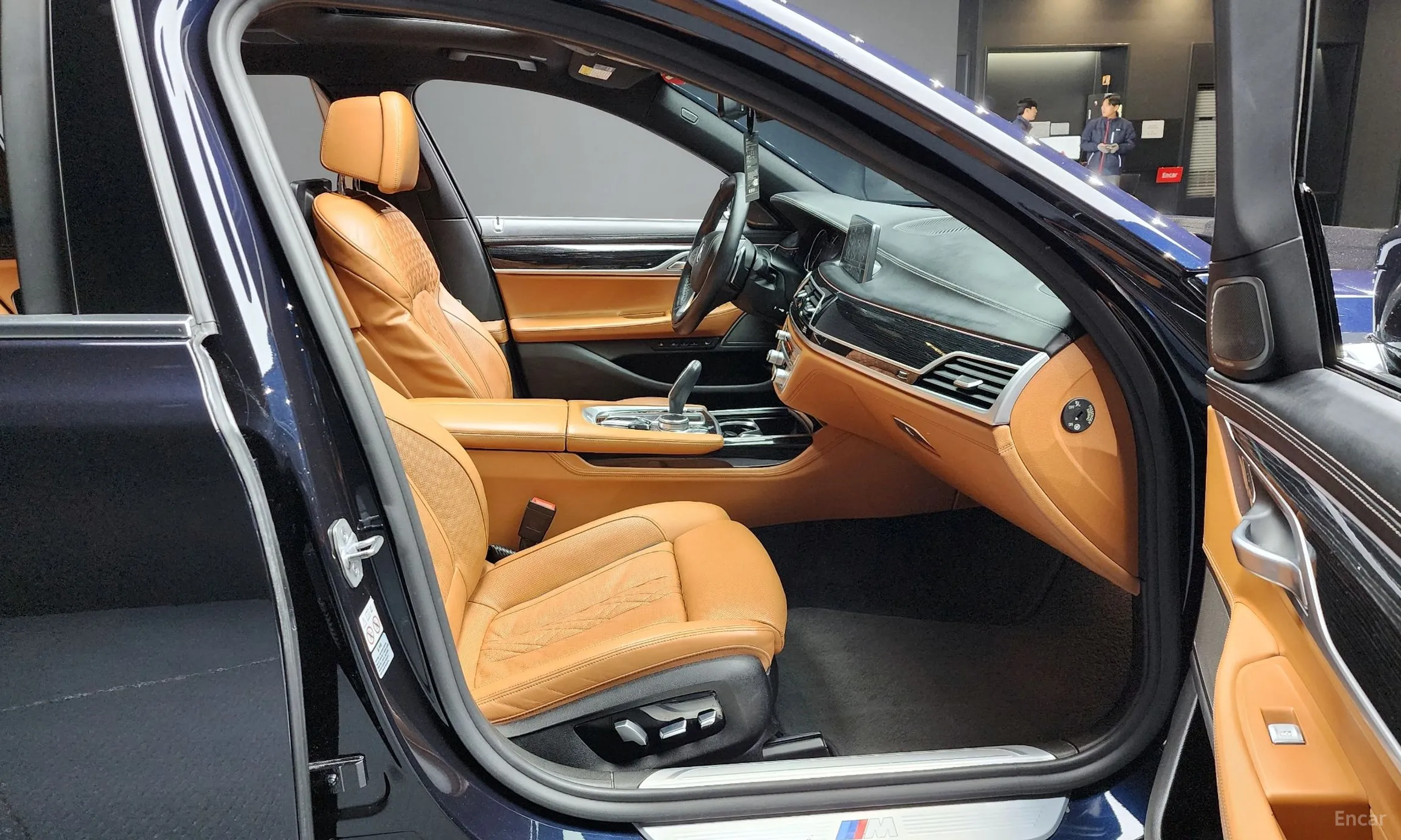 BMW 7 Series (G11) превью 10