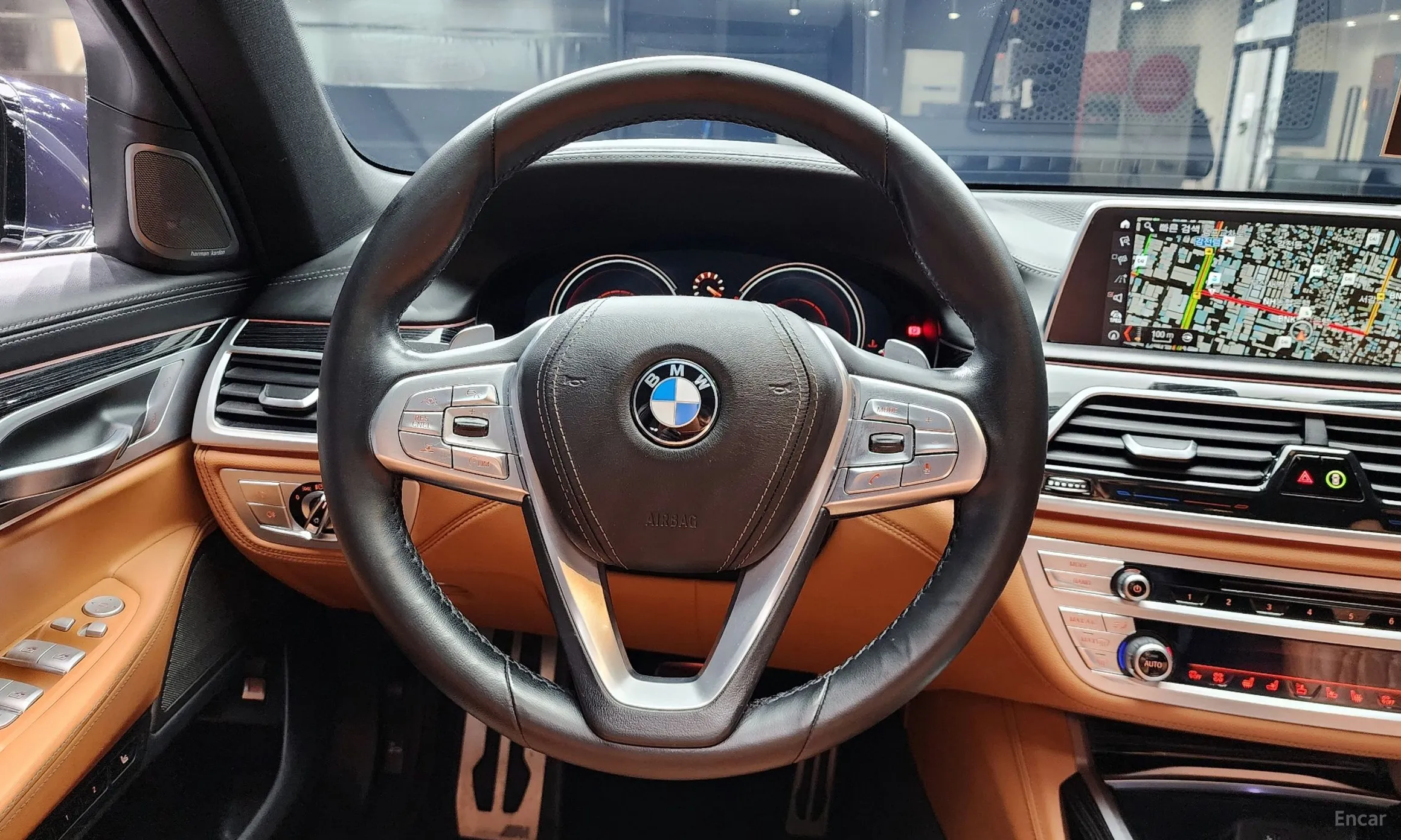 BMW 7 Series (G11) превью 14
