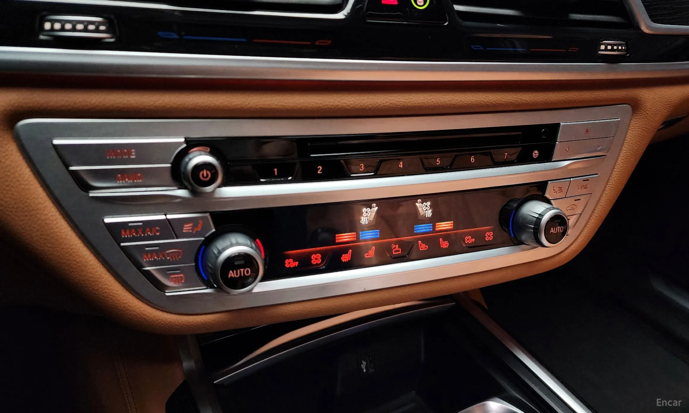 BMW 7 Series (G11) превью 16