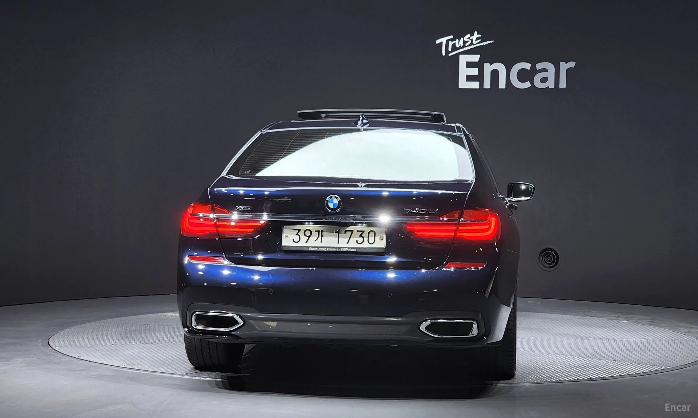 BMW 7 Series (G11) превью 4